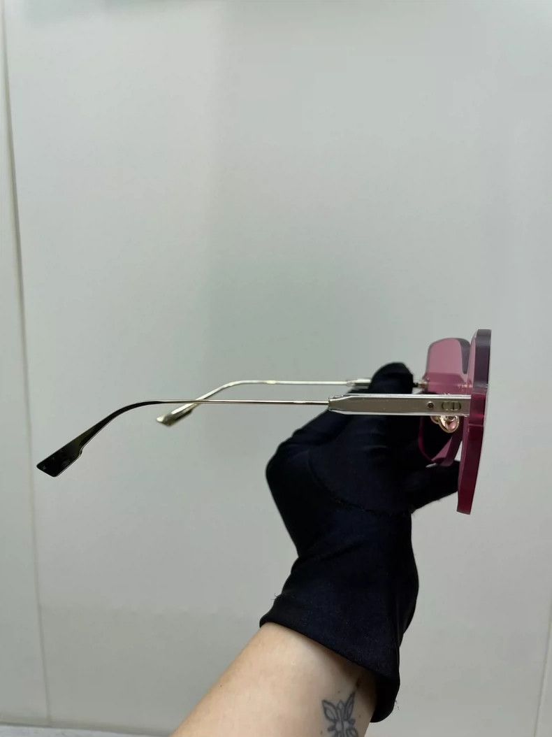Dior Dior Pink sunglasses 2504-Nextarrow Size ONE SIZE - 4 Thumbnail