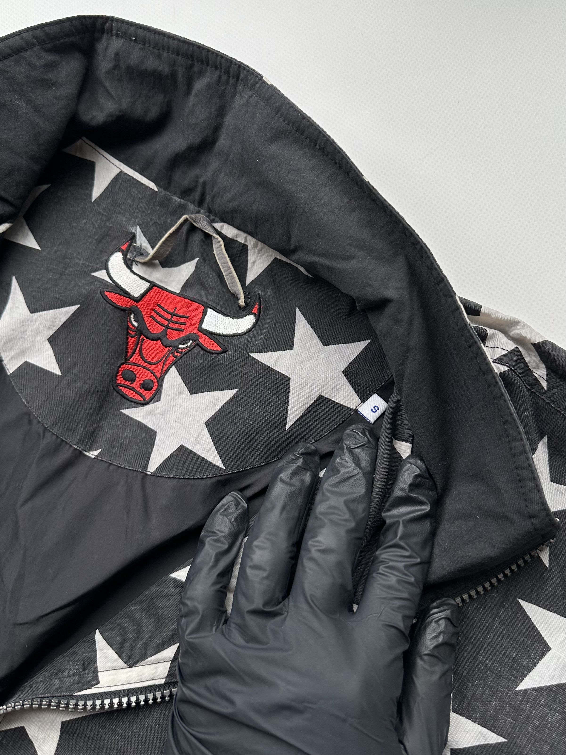 NBA Chicago Bulls NBA Vintage Jacket (381) Size US S / EU 44-46 / 1 - 5 Thumbnail