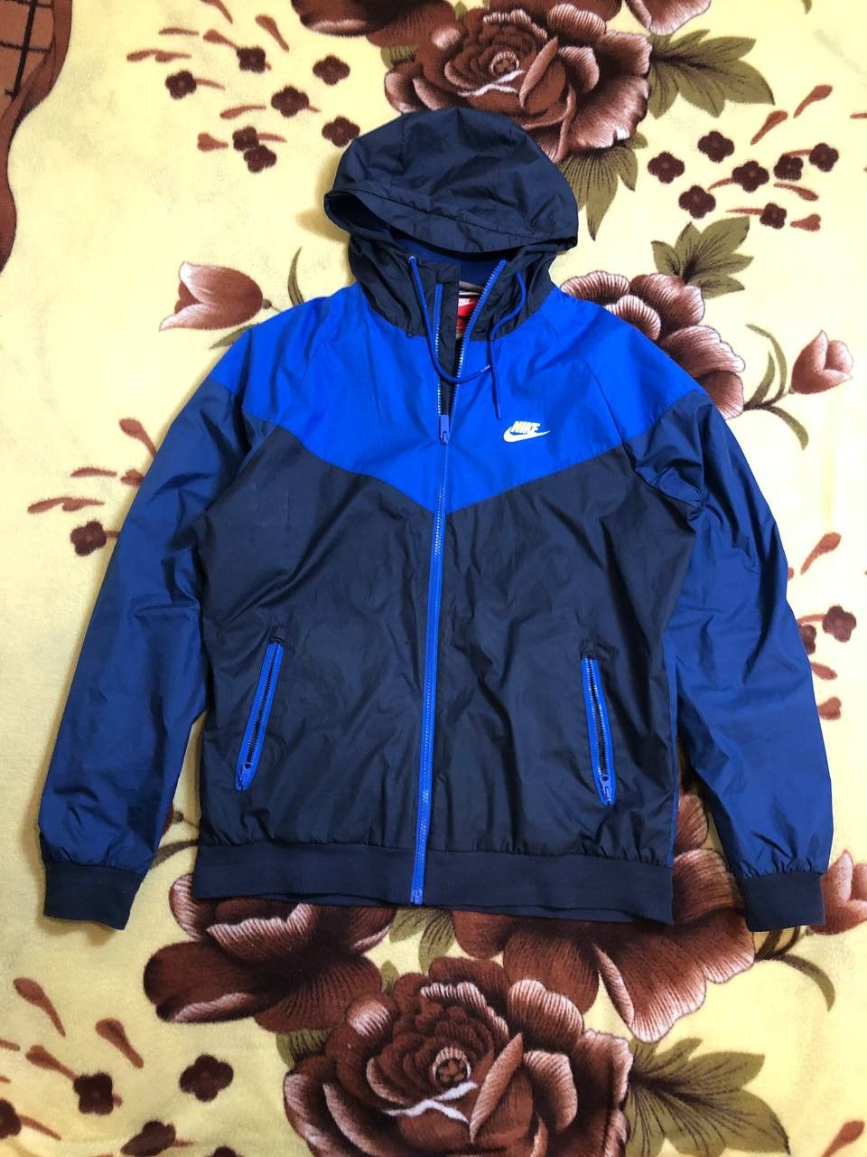 Nike Nike Sportswear Vented Windrunner Hooded Full Zip Jacket Size US M / EU 48-50 / 2 - 1 Thumbnail