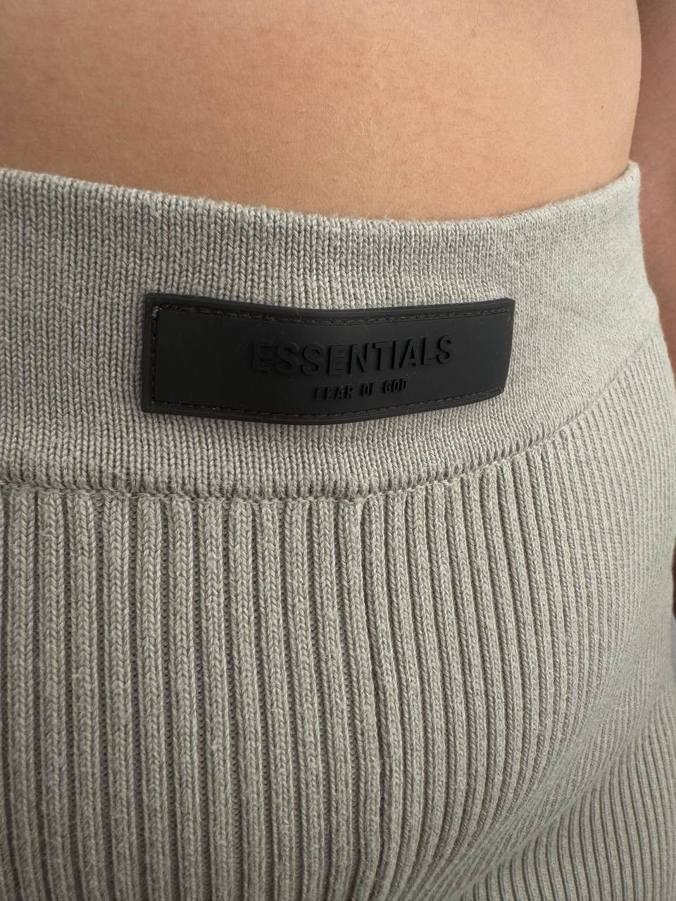 Fear of God Essentials Fear of God Beige Rib Leggings Rib knit FW25 Size 34" / US 12 / IT 48 - 4 Thumbnail