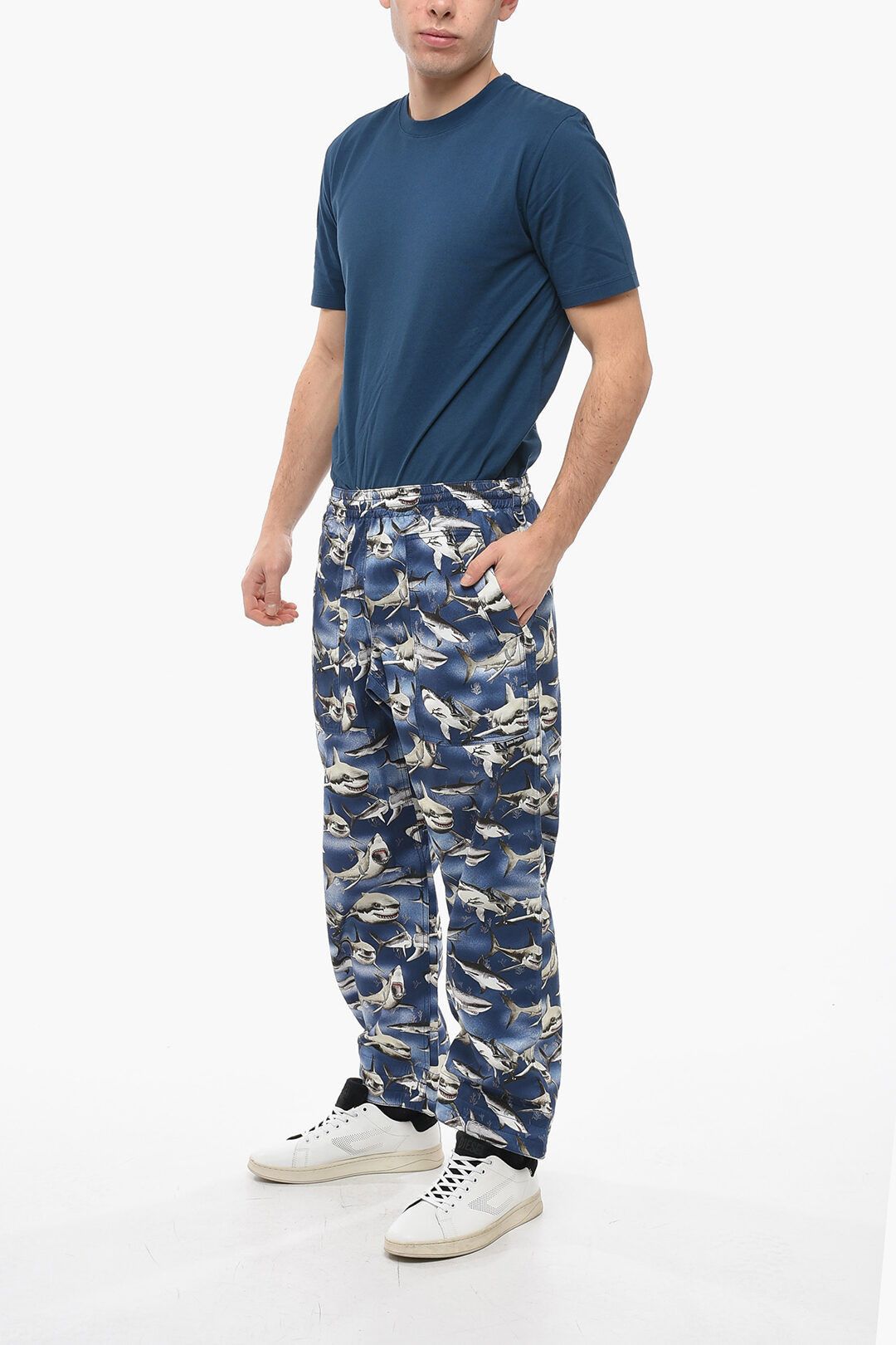 Palm Angels og1mm0825 Patch Pocketed Sharks Easy Cotton Pant in Blue Size US 30 / EU 46 - 4 Thumbnail