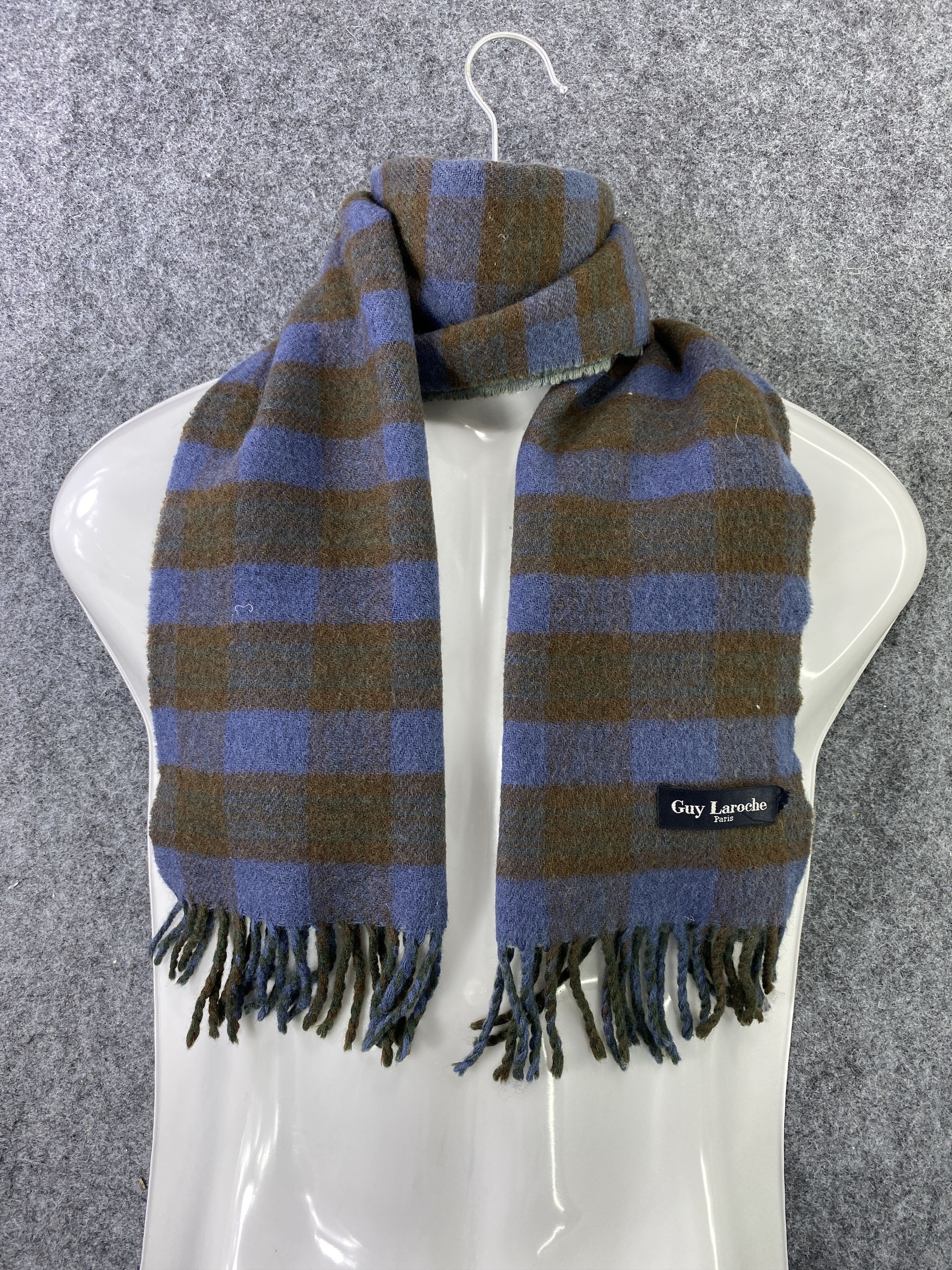 Guy Laroche Guy Laroche Scarf / Muffler / Neckwear -T315 Size ONE SIZE - 2 Thumbnail