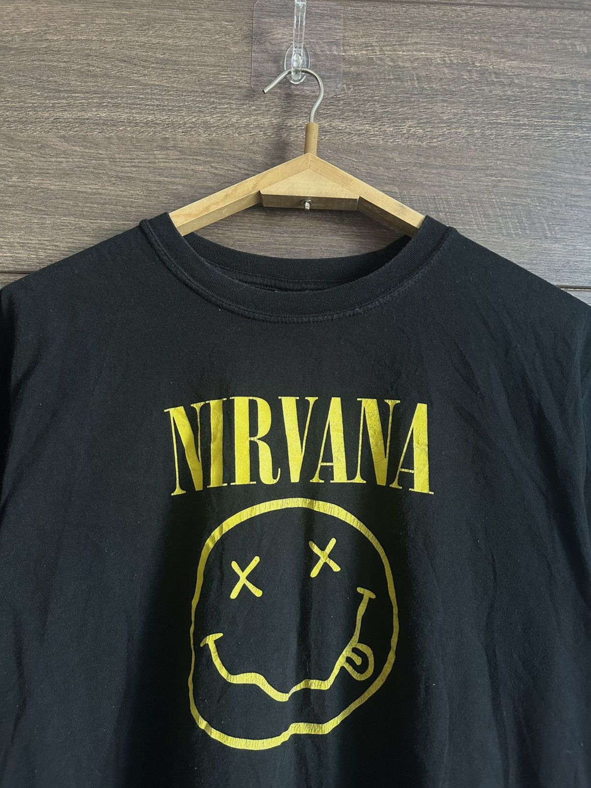 Nirvana Vintage Nirvana 1992 Reprint Smiley Logo Graphic T-Shirt XL Size US XL / EU 56 / 4 - 4 Thumbnail
