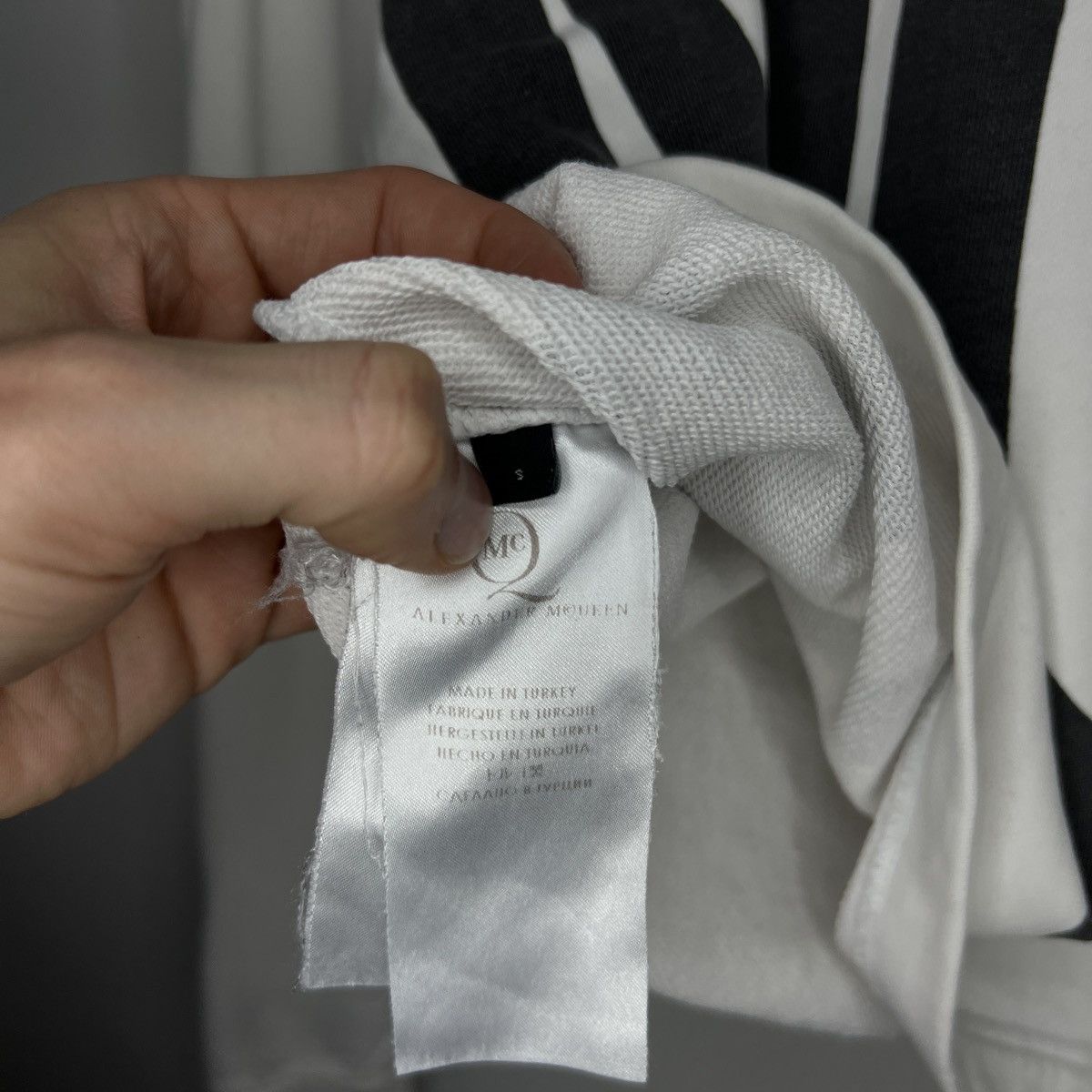 Alexander McQueen × MCQ × McQ Alexander McQueen Alexander Mcqueen MCQ Sweatshirt Blouse White Rare Size S / US 4 / IT 40 - 5 Thumbnail