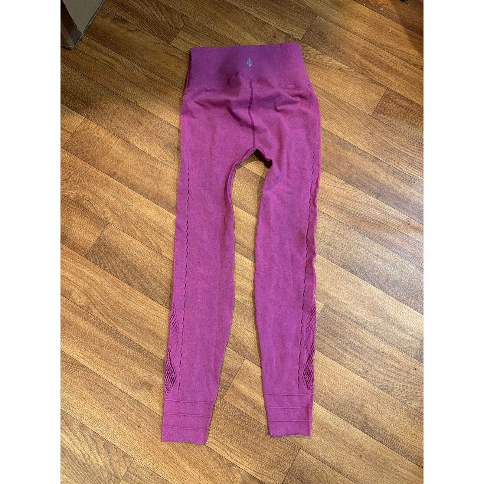 Free People Free People leggings hot pink vented compression size large Size 28" / US 6 / IT 42 - 2 Thumbnail