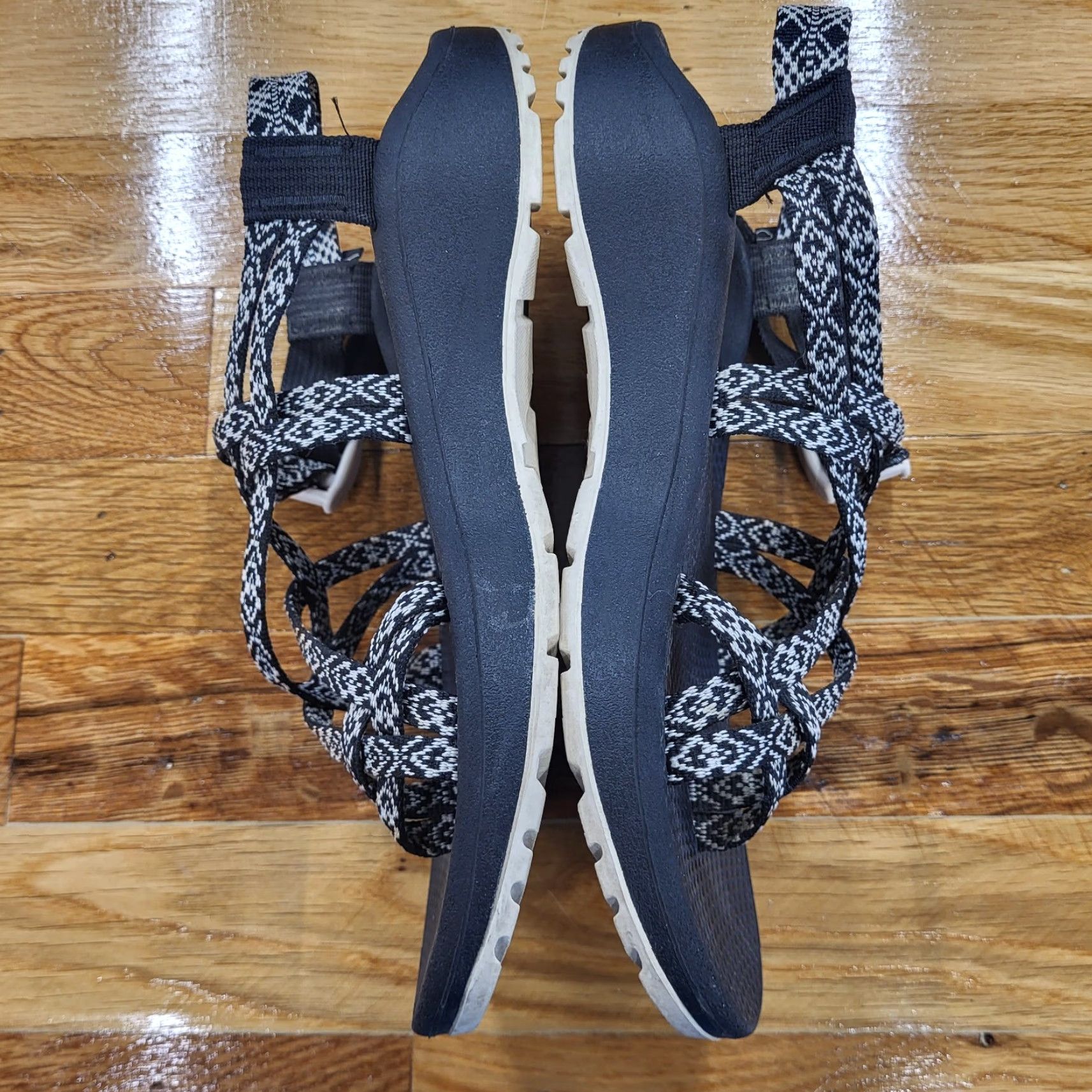 Chaco Chaco Sandal Womens US Size 9 M Zcloud X2 Sport Sandal Webb Angora Black & White Webb Angora Black & White M Womens Sandal Chaco Z/Cloud X2 Size US 9 / IT 39 - 6 Thumbnail