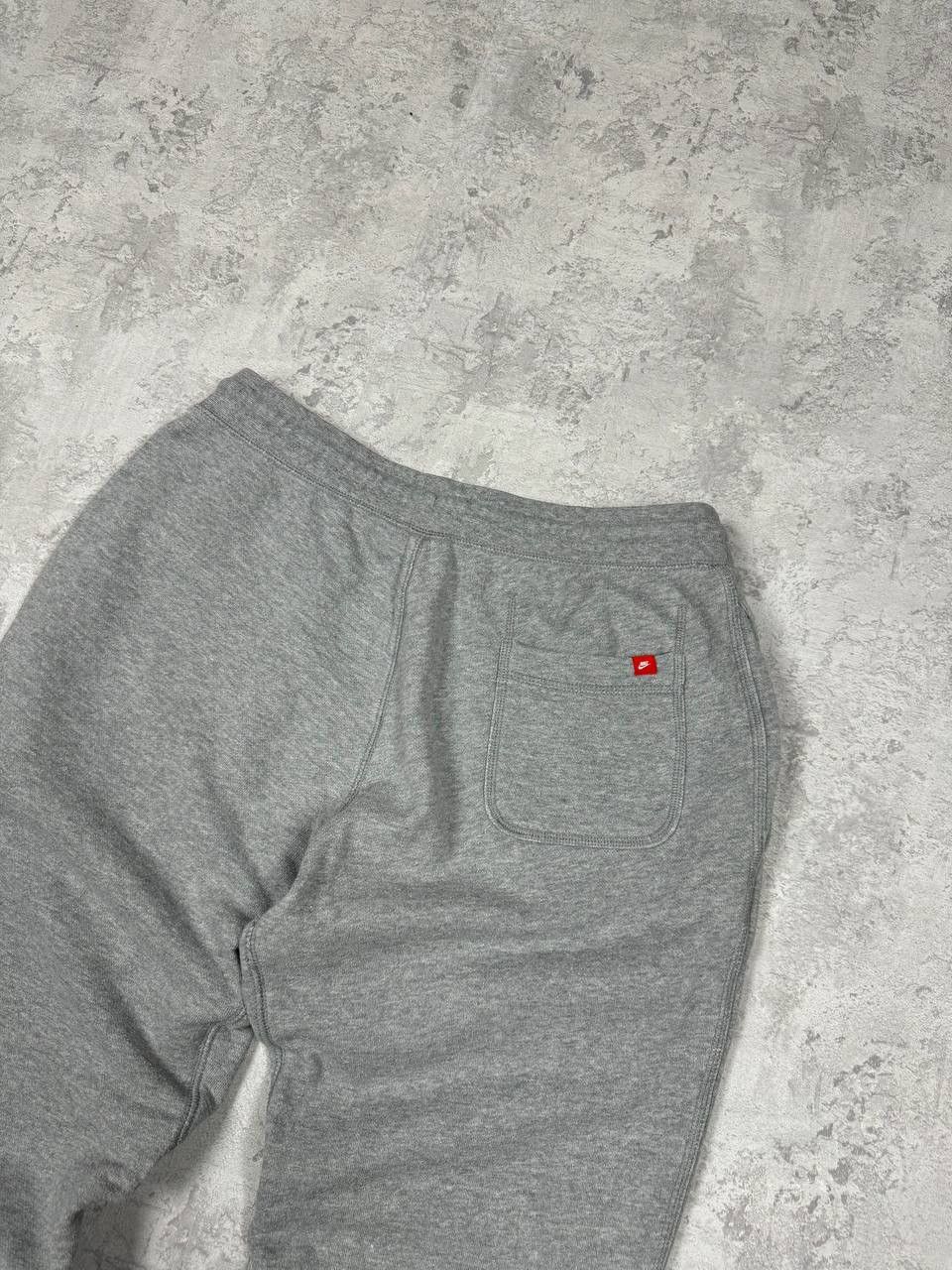 Nike Nike Gray Sweatpants Joggers Size L Size US 33 - 12 Thumbnail