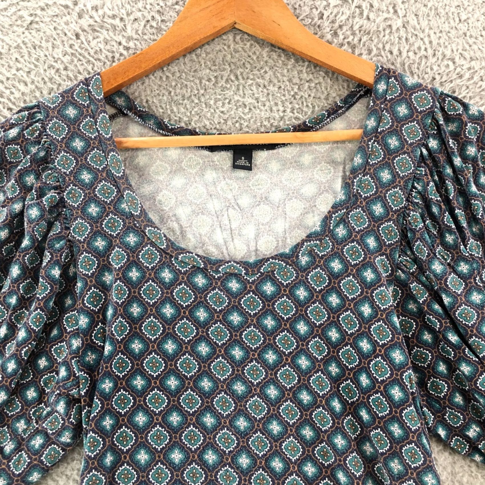 Banana Republic Banana Republic Blouse Top Womens Small Blue Puff Sleeve Round Neck Casual All Seasons Size S / US 4 / IT 40 - 2 Thumbnail