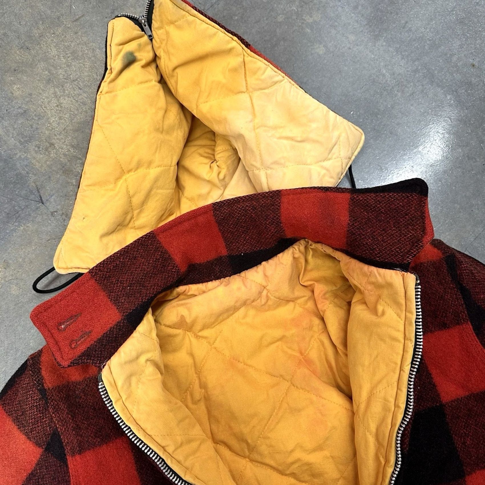 Vintage VINTAGE Mackinaw Buffalo Plaid Reversible Wool Jacket Zip Up Hooded L Men's L Red Plaid Workwear Casual USA 60s 70s 80s Outdoor 90s Size US L / EU 52-54 / 3 - 7 Thumbnail