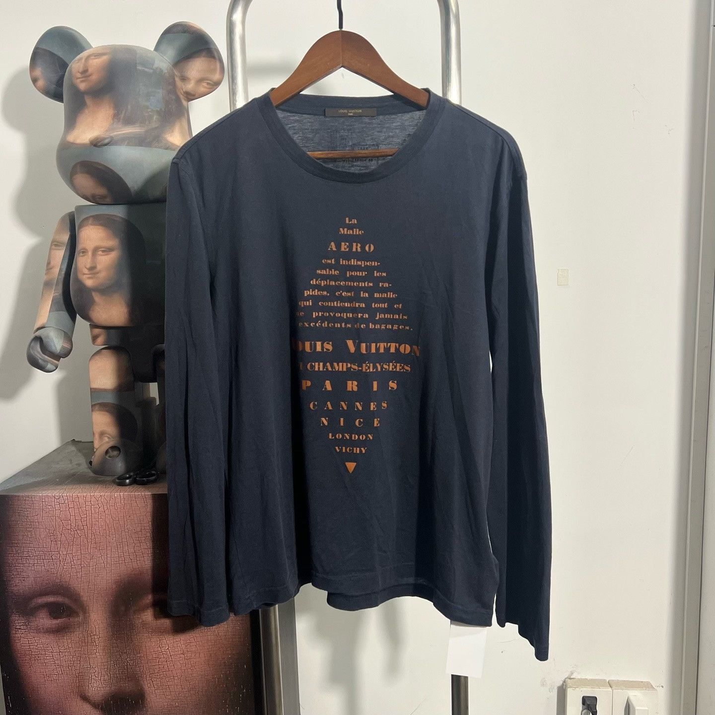 Louis Vuitton Louis Vuitton Retro T-Shirt l Men Size US L / EU 52-54 / 3 - 1 Thumbnail
