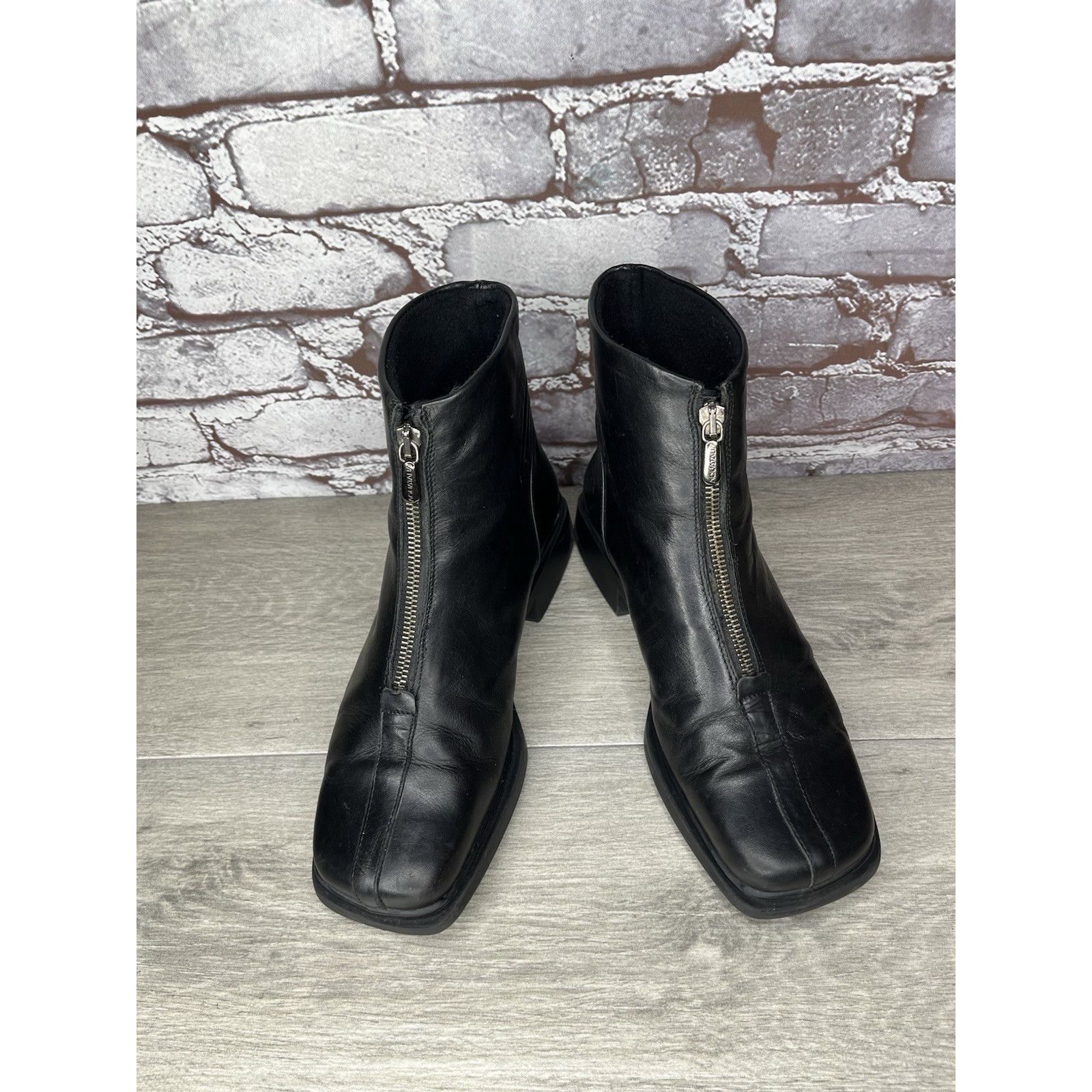 Aquatalia Aquatalia Italy Black Leather Center Zip Ankle Heel Boots Wo Size US 8 / IT 38 - 4 Thumbnail