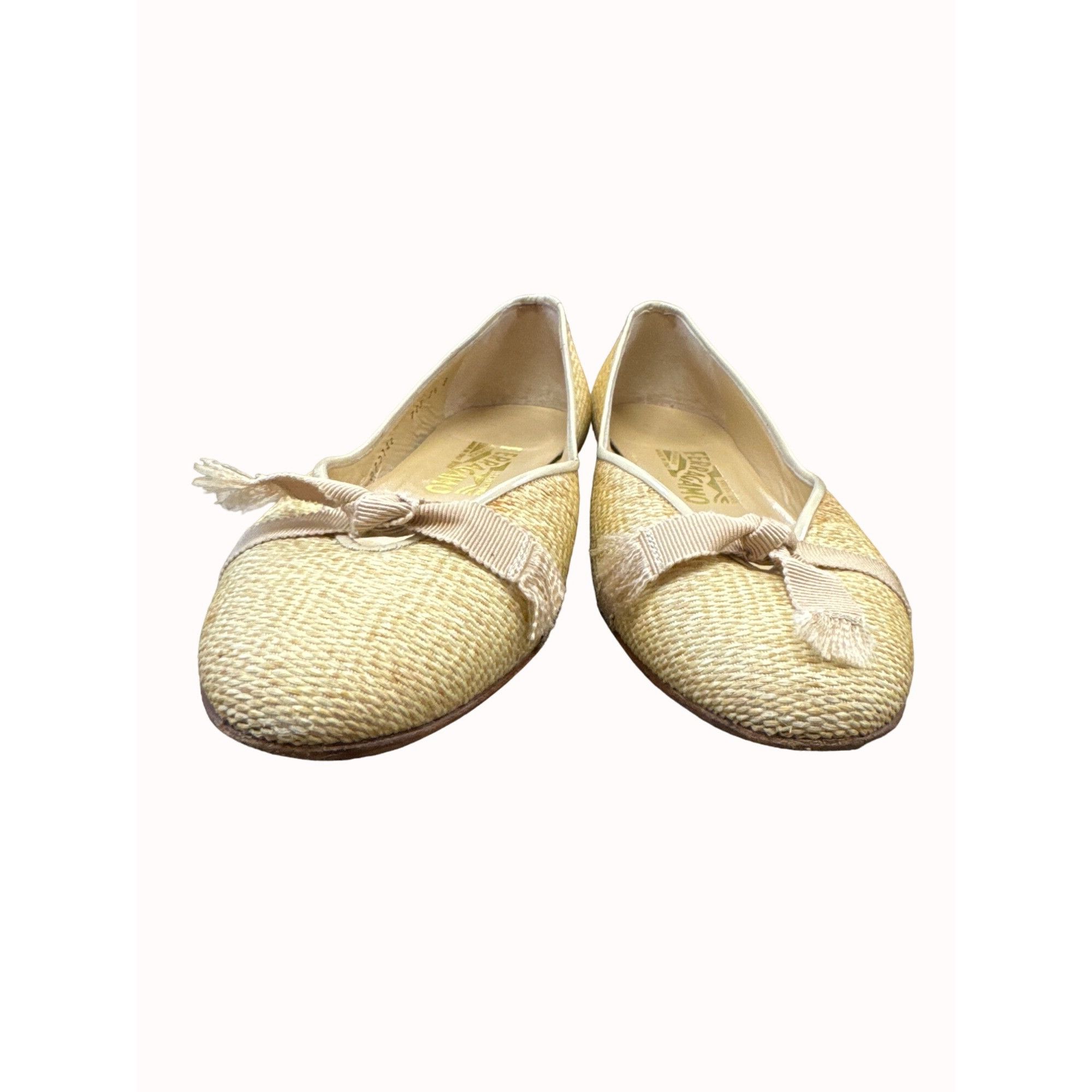 Salvatore Ferragamo Salvatore Ferragamo women’s beige leather shoes flats SKU 63 Size US 7.5 / IT 37.5 - 5 Thumbnail
