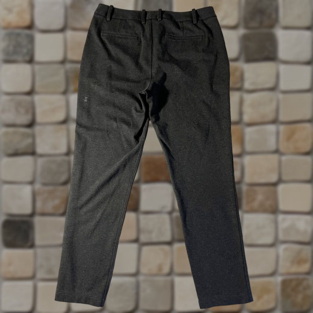Vintage Kit and Ace Men’s Chino Pants Rayon Blend Stretch Gray 34 Inseam 29.5 Straight Front Flat Waist 34 Size 34 Regular Size US 34 / EU 50 - 1 Thumbnail