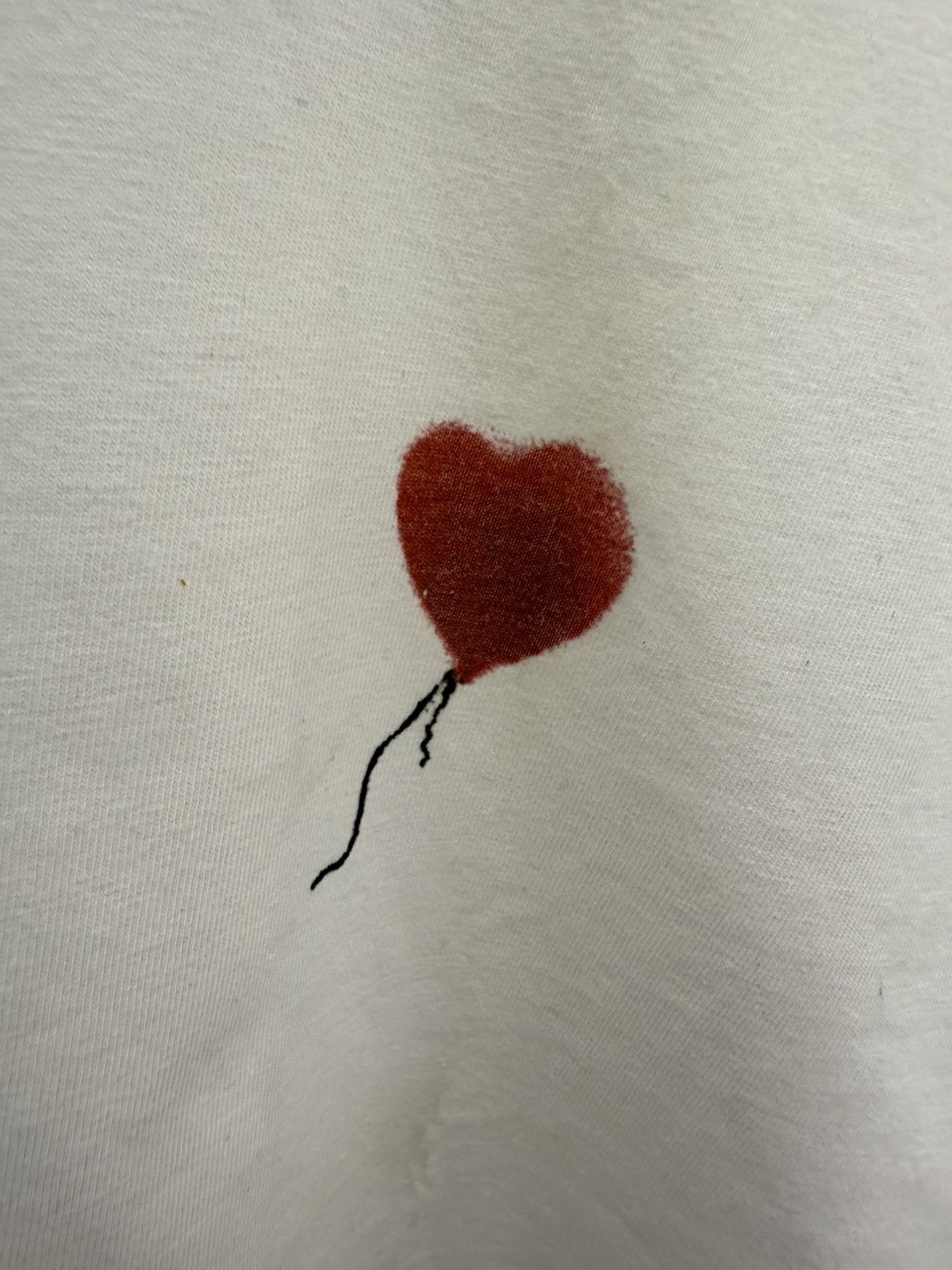 Vintage Vintage Banksy Art Girl With Balloon Cotton Tee T-Shirt Size US XL / EU 56 / 4 - 5 Thumbnail