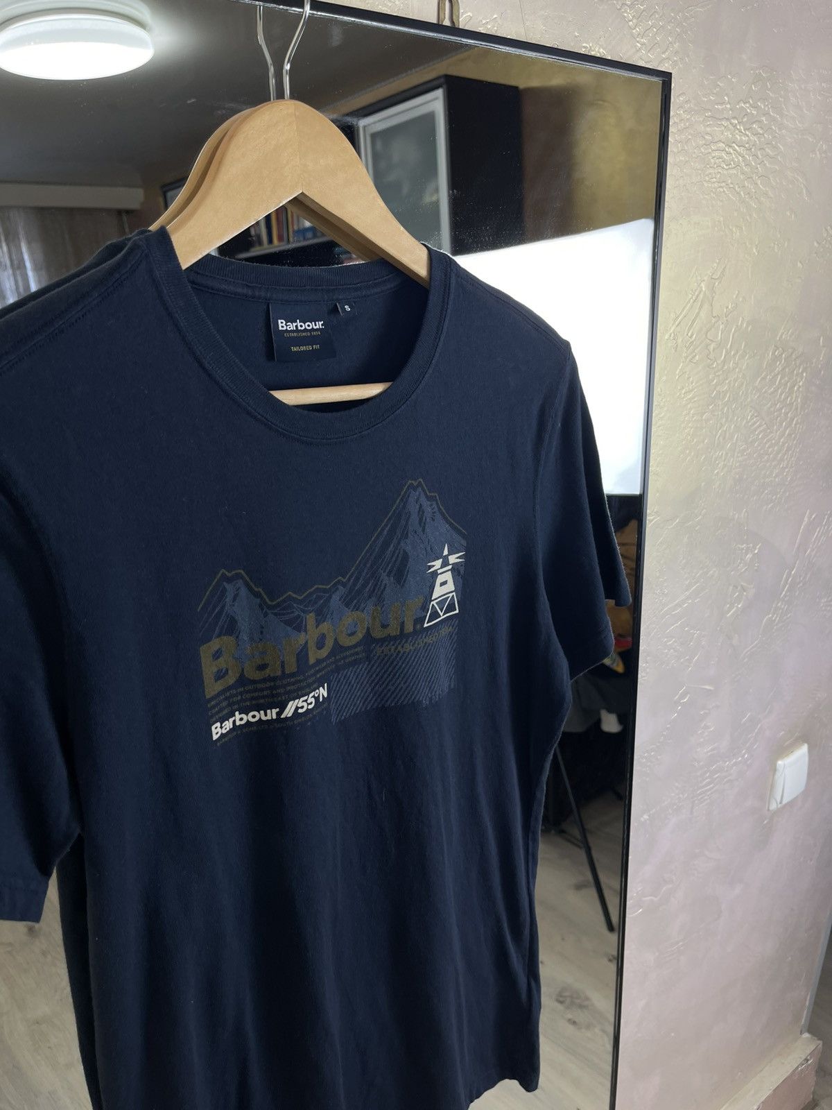 Barbour Barbour Beacon Graphic Mountain Tee Tailored Fit Navy Size US S / EU 44-46 / 1 - 5 Thumbnail