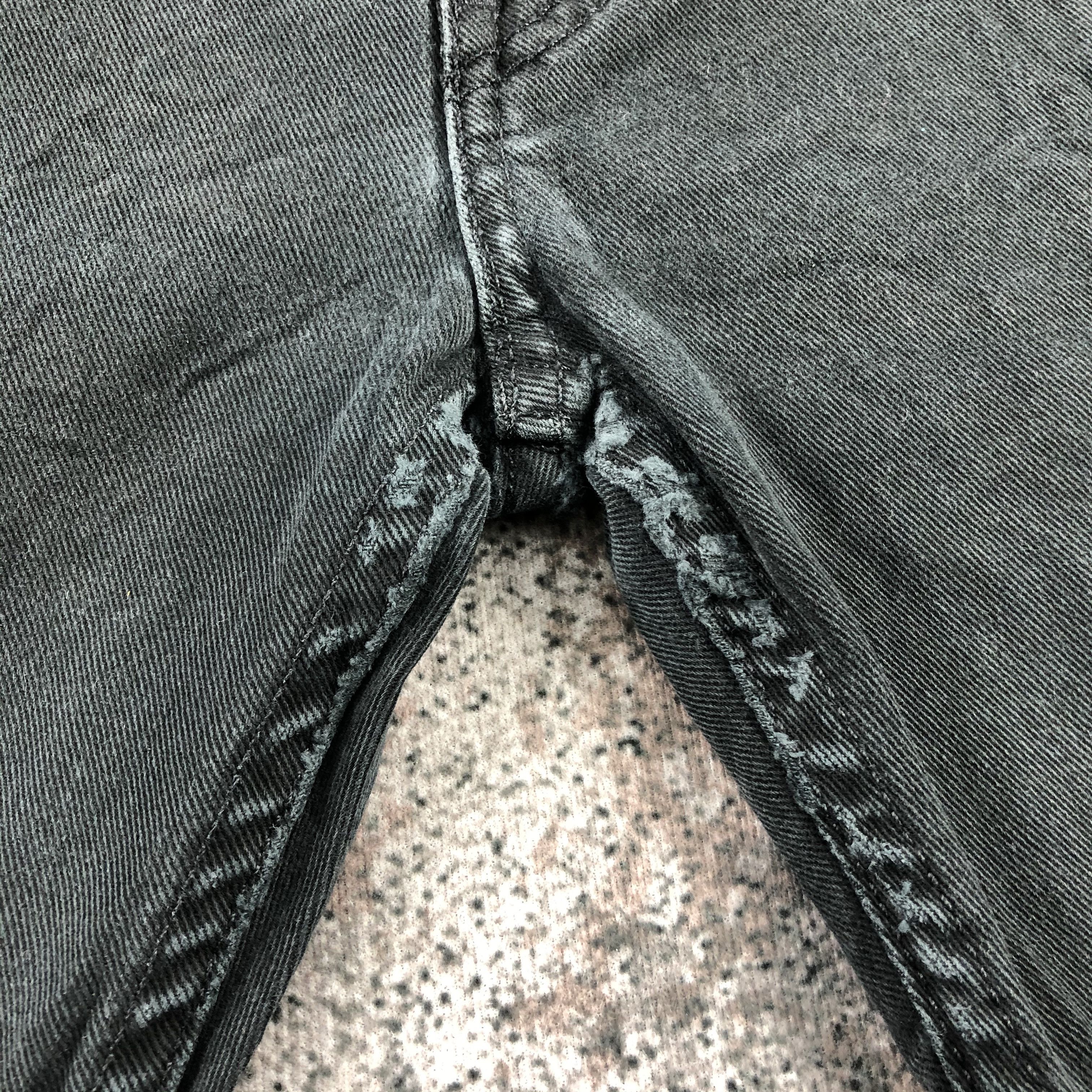 Levi's Levis 513 Jeans Distress Black Denim KJ979 Size US 33 - 7 Thumbnail