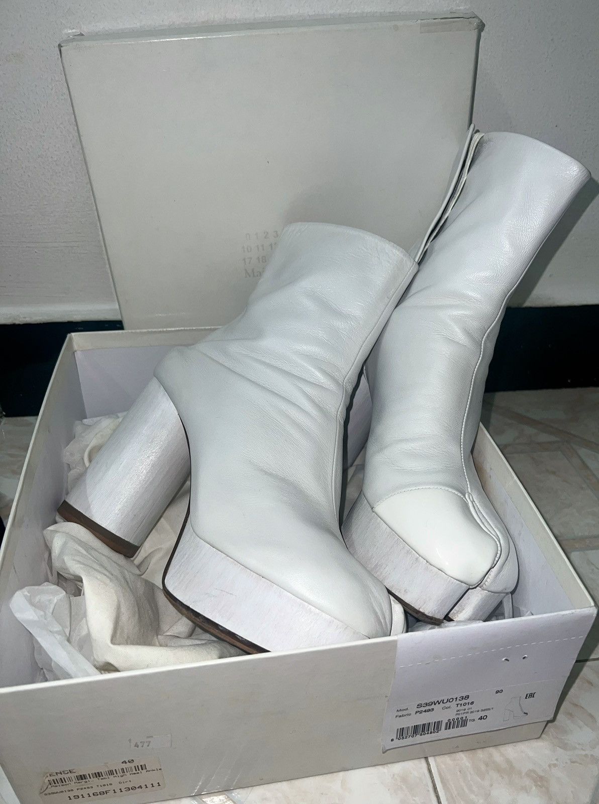 Maison Margiela RARE Maison Margiela tabi heel ankle boots👢➕ Size US 10 / IT 40 - 9 Thumbnail