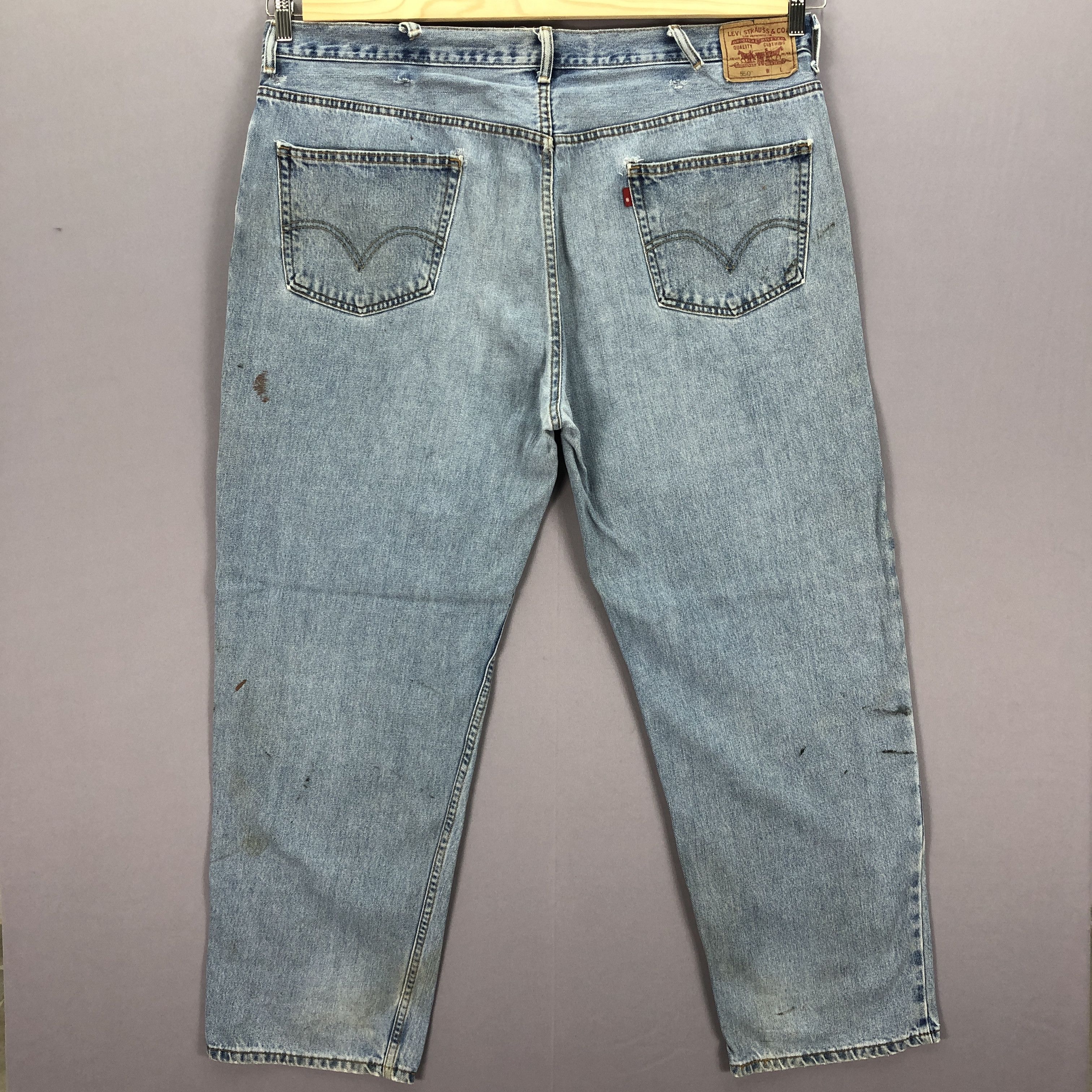 Jean Vintage Levis Baggy Dirty Jeans Levi's 550 Faded Denim Size US 44 / EU 60 - 2 Thumbnail