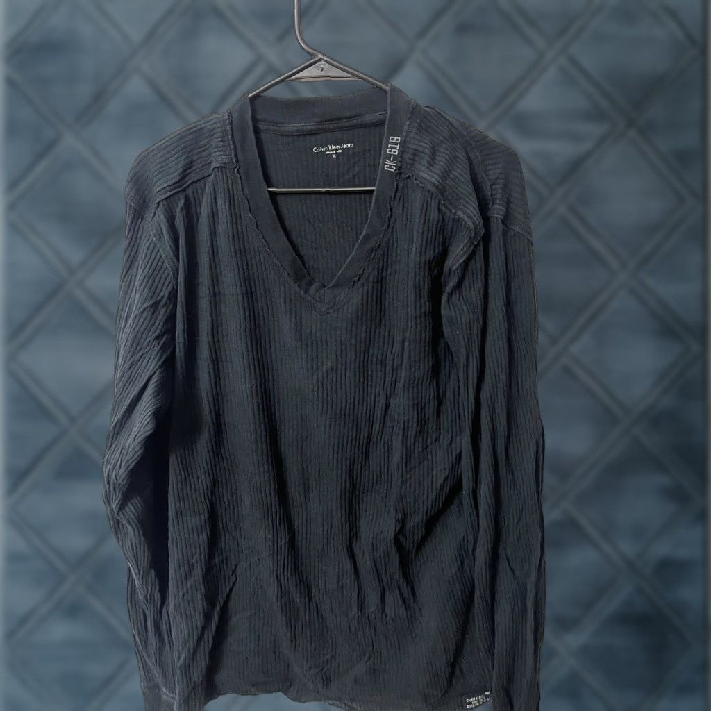 Calvin Klein CALVIN KLEIN VINTAGE Men's Sweater Cardigan XL Black Solid V-Neck Lightweight Classic Designer Size US XL / EU 56 / 4 - 1 Thumbnail