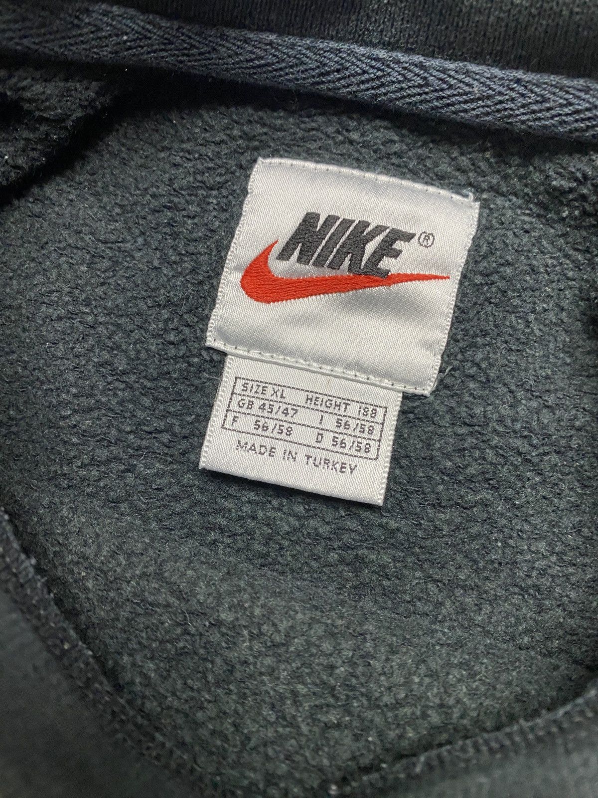 Nike × Vintage Nike Vintage Y2K Basic Mini Swoosh Logo Sweatshirt Boxy Fit Size US XL / EU 56 / 4 - 9 Thumbnail