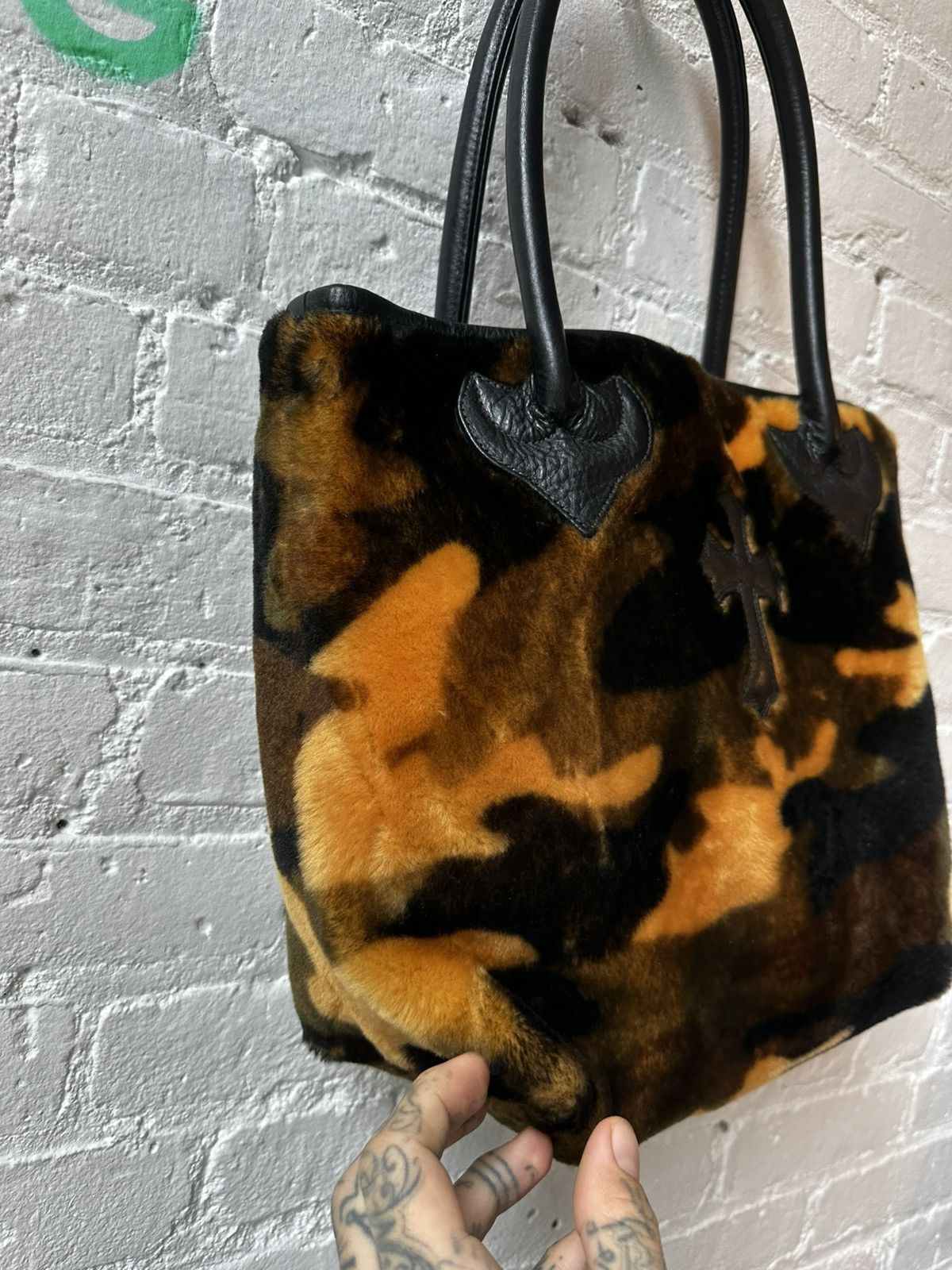 Chrome Hearts CHROME HEARTS CAMO SHEARLING FUR CROSS PATCH BAG Size ONE SIZE - 4 Thumbnail