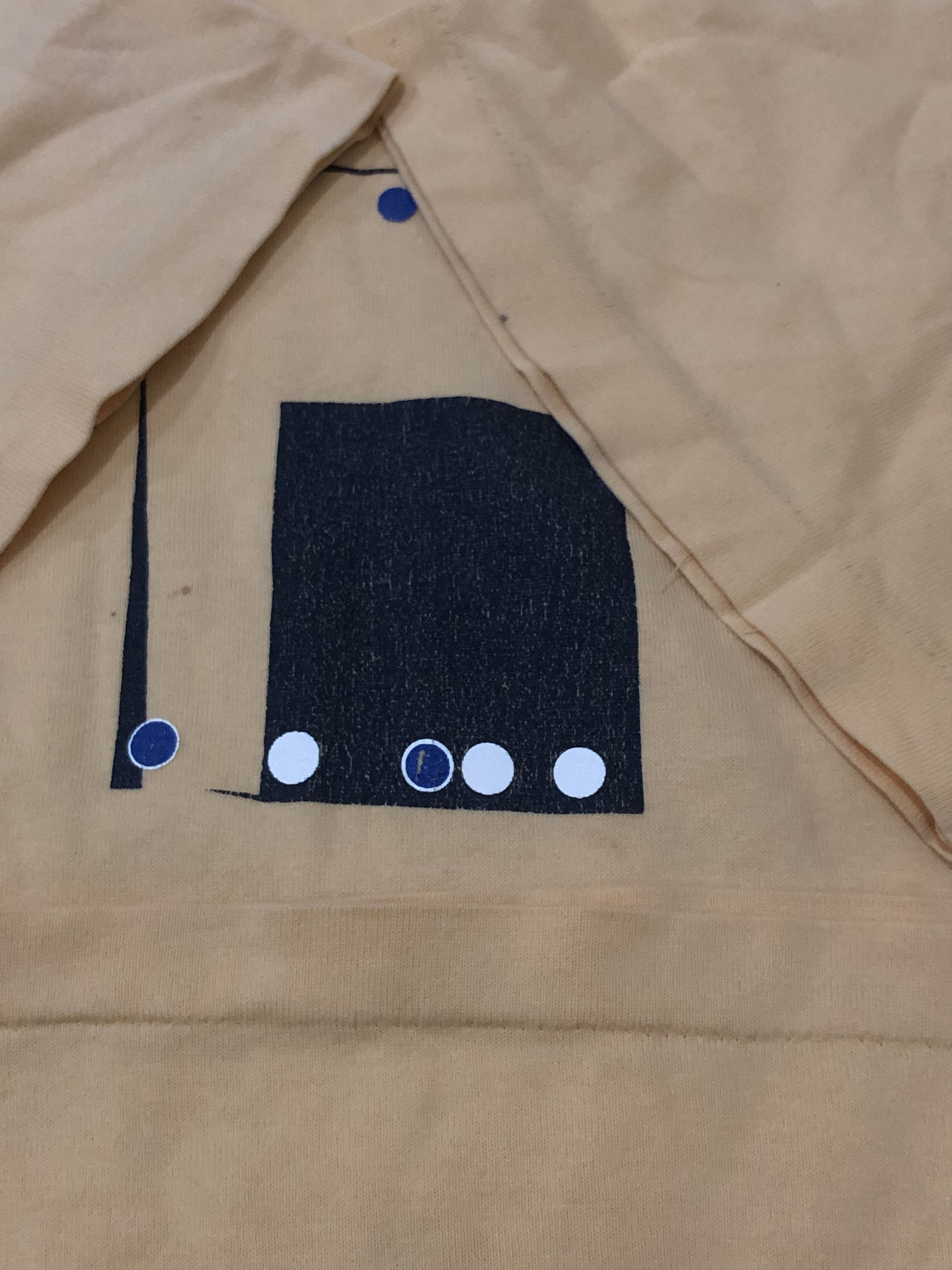 Designer × Issey Miyake × Vintage Vintage Worn/Distressed Issey Miyake Tshirt Size US M / EU 48-50 / 2 - 5 Thumbnail