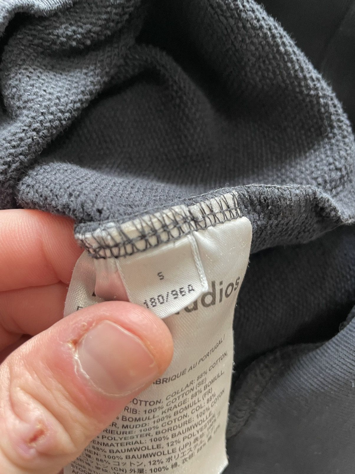 Acne Studios Acne Studios Distressed Sweatshirt Size US S / EU 44-46 / 1 - 4 Thumbnail