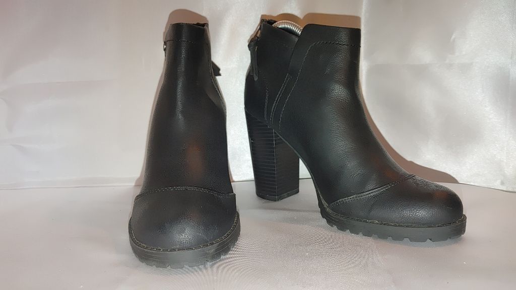 Levi's Levi's AMY Heeled Ankle Bootie Size 9 Size US 9 / IT 39 - 7 Thumbnail