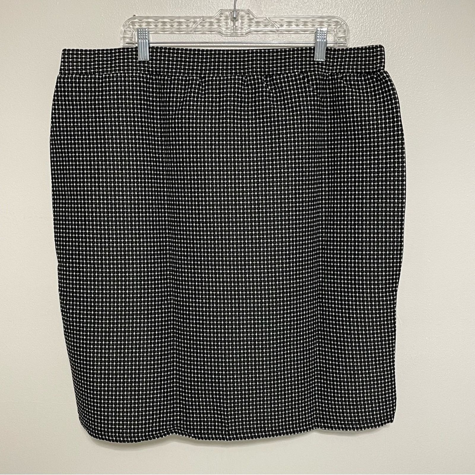 Other JESSICA LONDON Black White Box Plaid Faux Wrap Skirt NWT Size 40" / US 18 - 10 Thumbnail