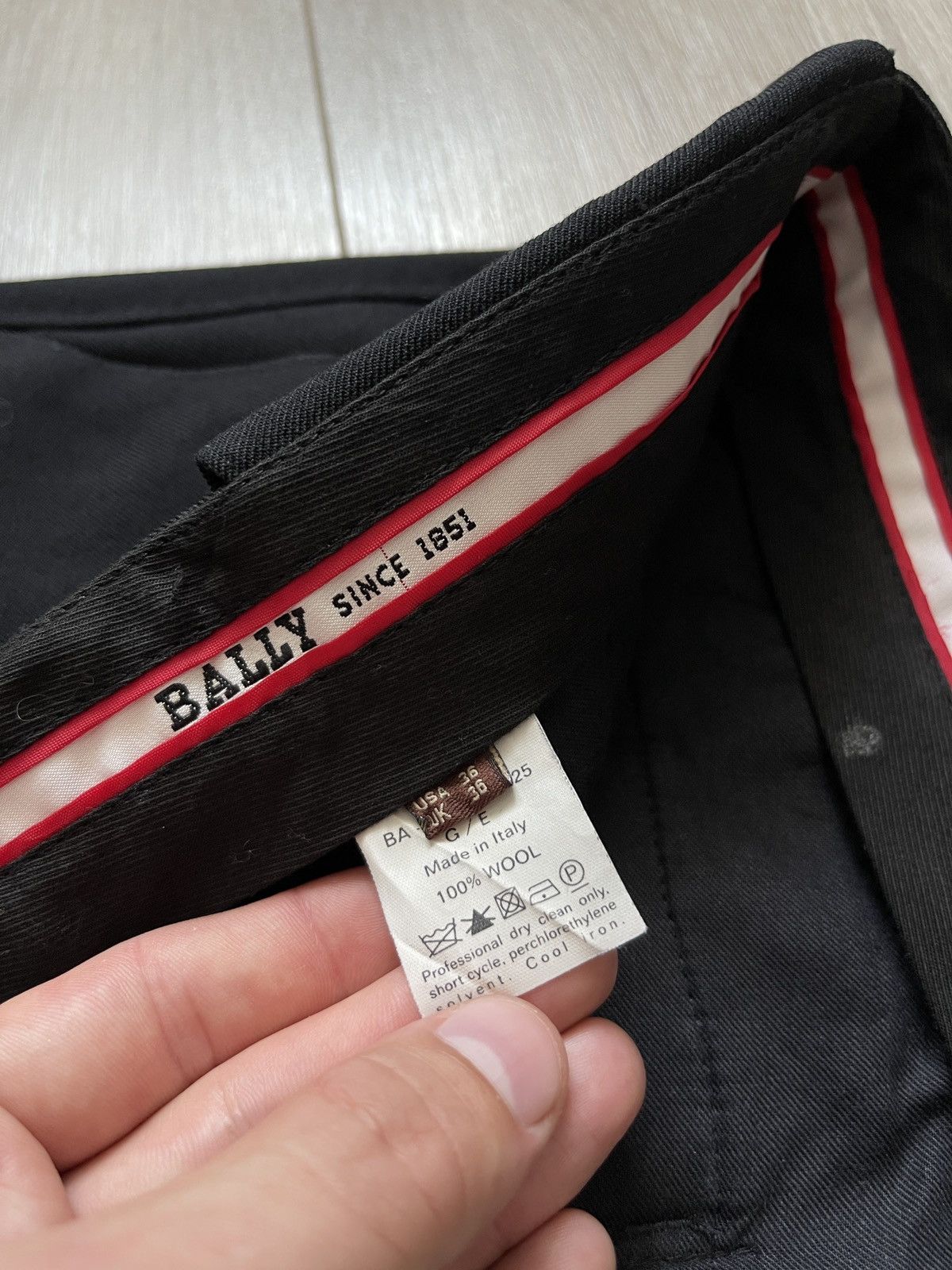 Bally Bally pants black vintage Size 27" / US 4 / IT 40 - 7 Thumbnail