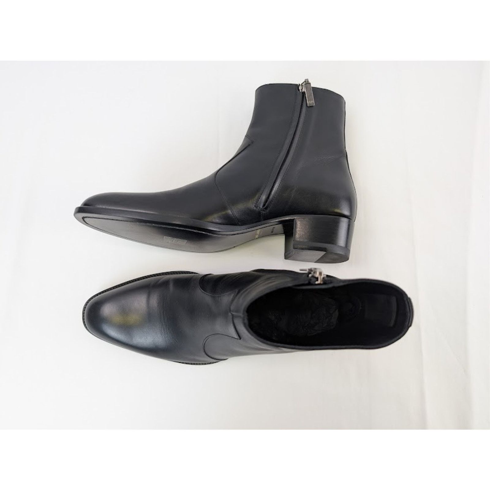 o1rshd1 Wyatt 40 Zip Booties in Nero