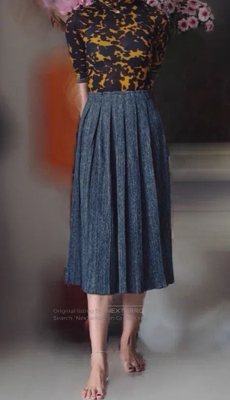 Issey Miyake Issey Miyake Denim Pleated Midi Skirt Size 25" / US 0 / IT 36 - 1 Thumbnail