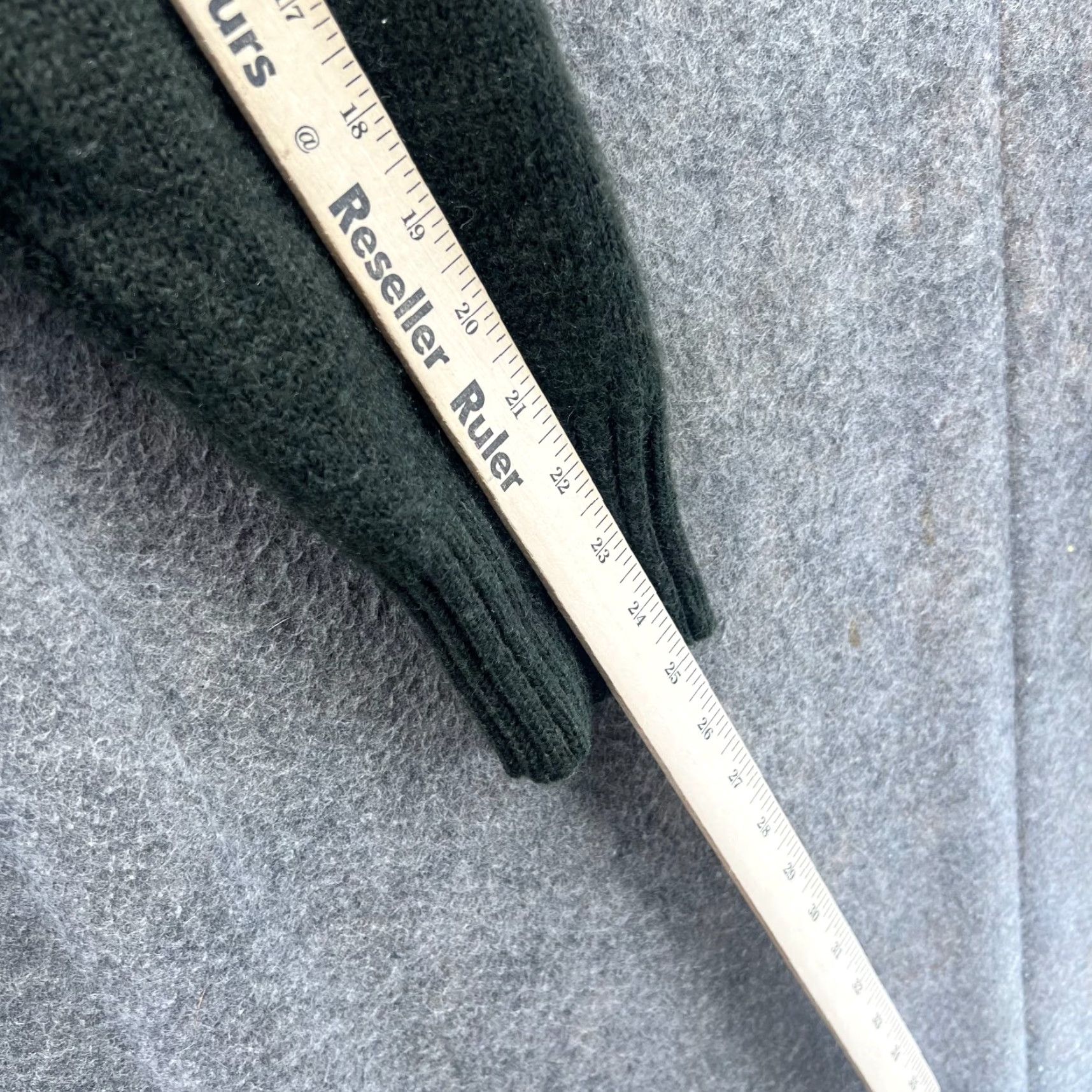Abercrombie & Fitch VINTAGE Abercrombie & Fitch Sweater Pullover Men M Green Wool V-Neck Size US M / EU 48-50 / 2 - 4 Thumbnail