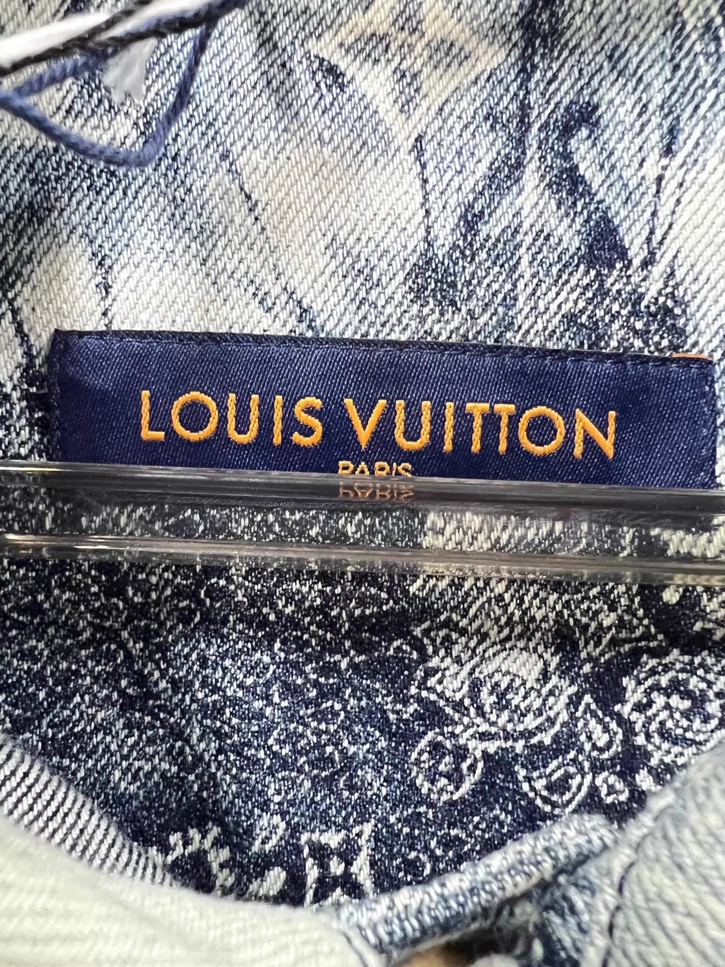 Louis Vuitton LV Denim Tie-Dye Cashew Flower Logo SS Shirt L Size US L / EU 52-54 / 3 - 4 Thumbnail