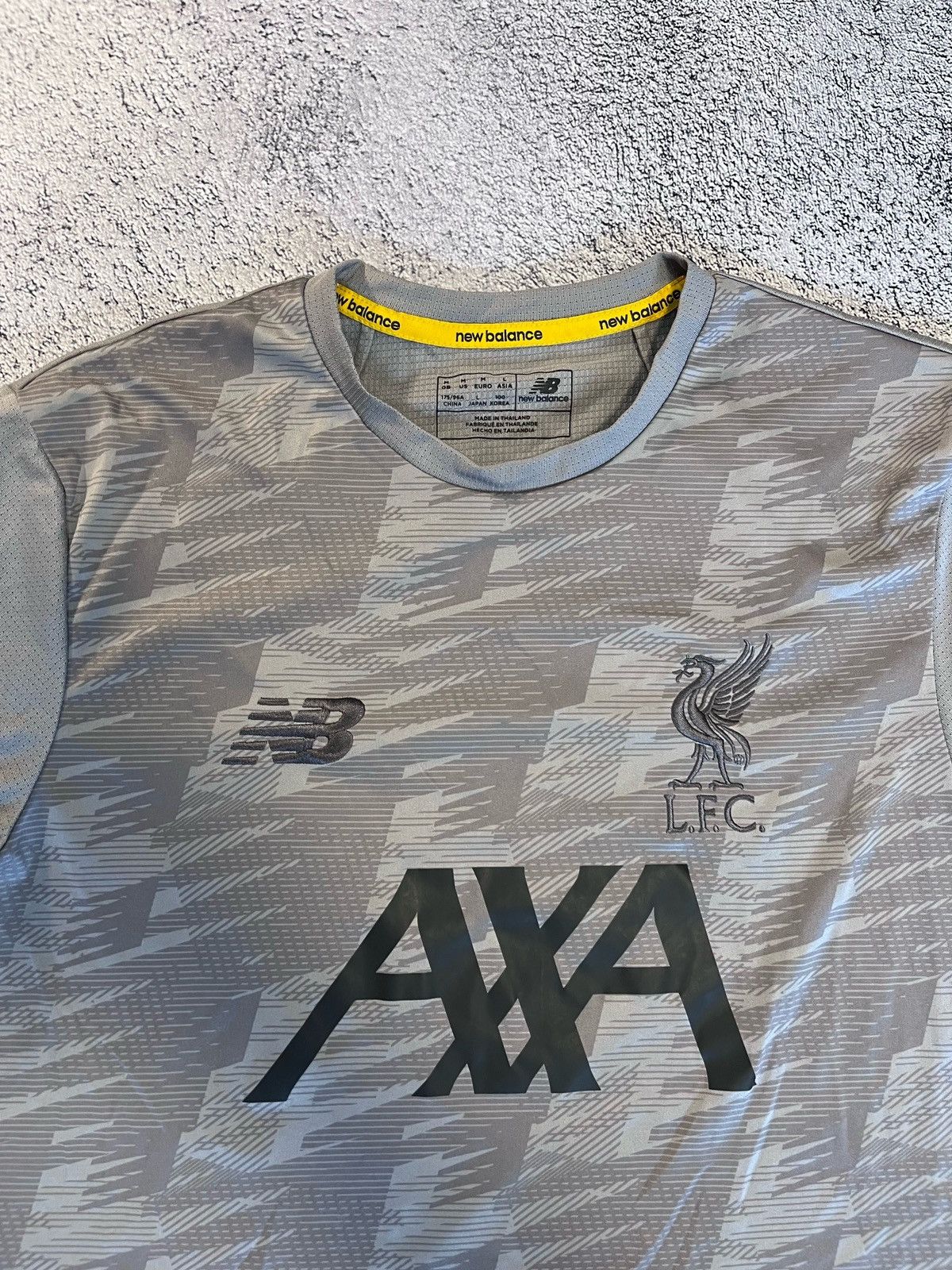 New Balance New Balance Liverpool Men’s Soccer Training Jersey T- Shirt Size US M / EU 48-50 / 2 - 3 Thumbnail