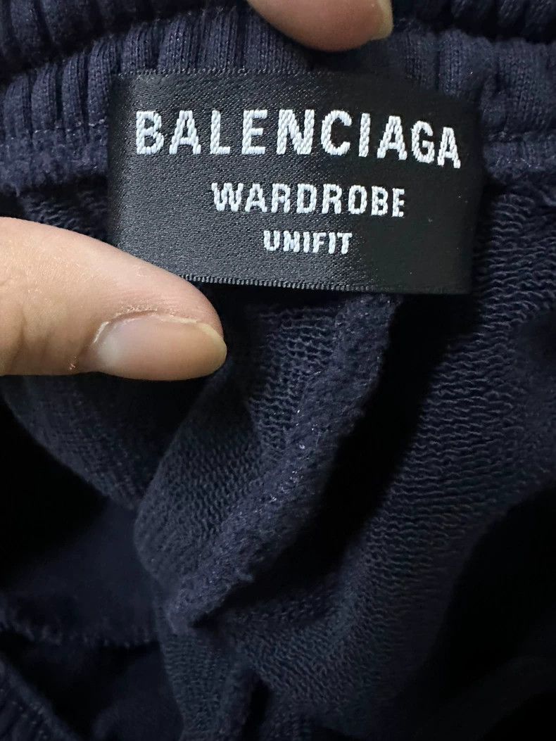 Balenciaga Balenciaga size S Embroidered shorts Size US 27 - 3 Thumbnail