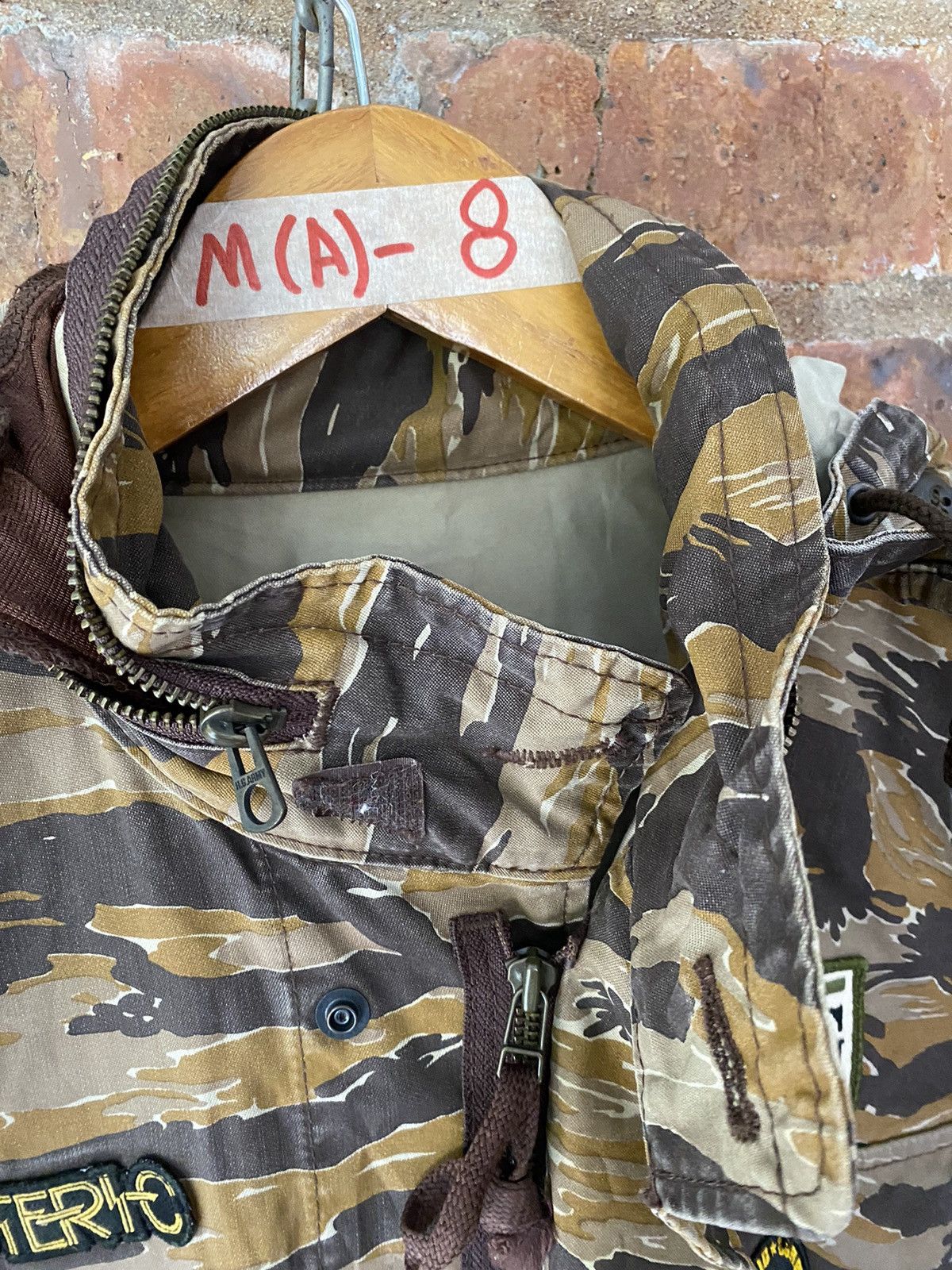Hysteric Glamour 1990s HG tiger Stripe Patch Camo Military Jacket Size US L / EU 52-54 / 3 - 8 Thumbnail
