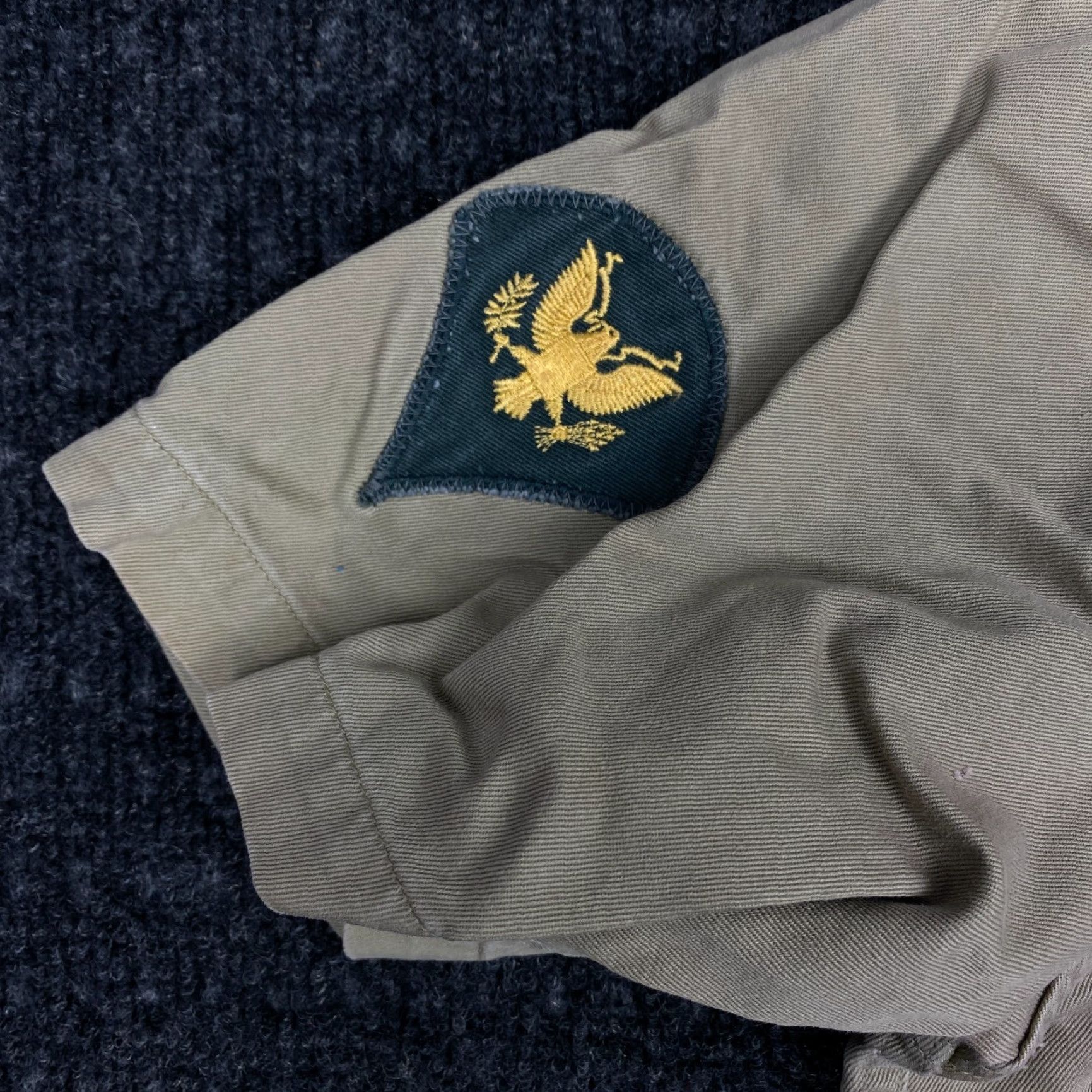 Vintage VINTAGE Boy Scouts of America Shirt Teens S Beige Cotton Blend Twill Short Sleeve Button Shirt Uniform Patch Size US S / EU 44-46 / 1 - 4 Thumbnail