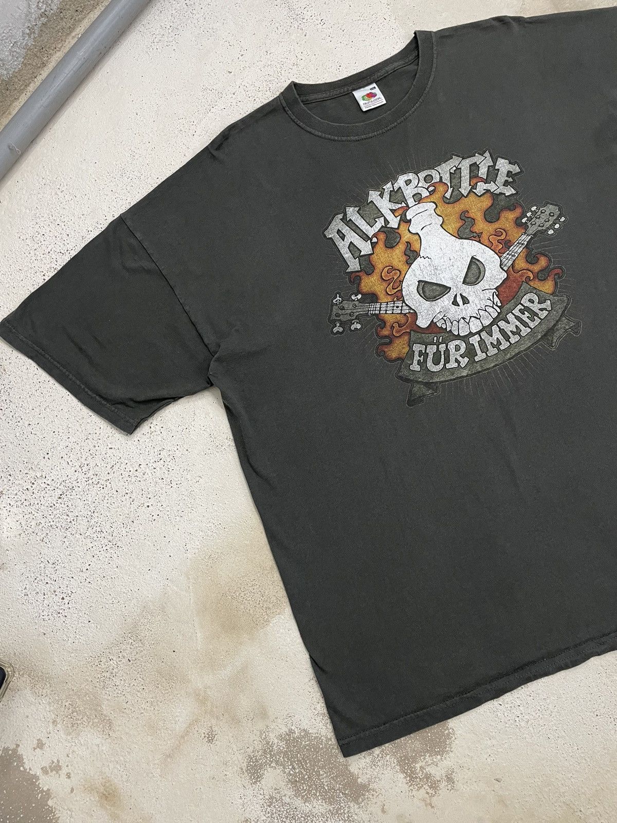 Band Tees Alkbattle Y2K Band Fürimmer Album Cover Skull Guitar Size US XXL / EU 58 / 5 - 3 Thumbnail
