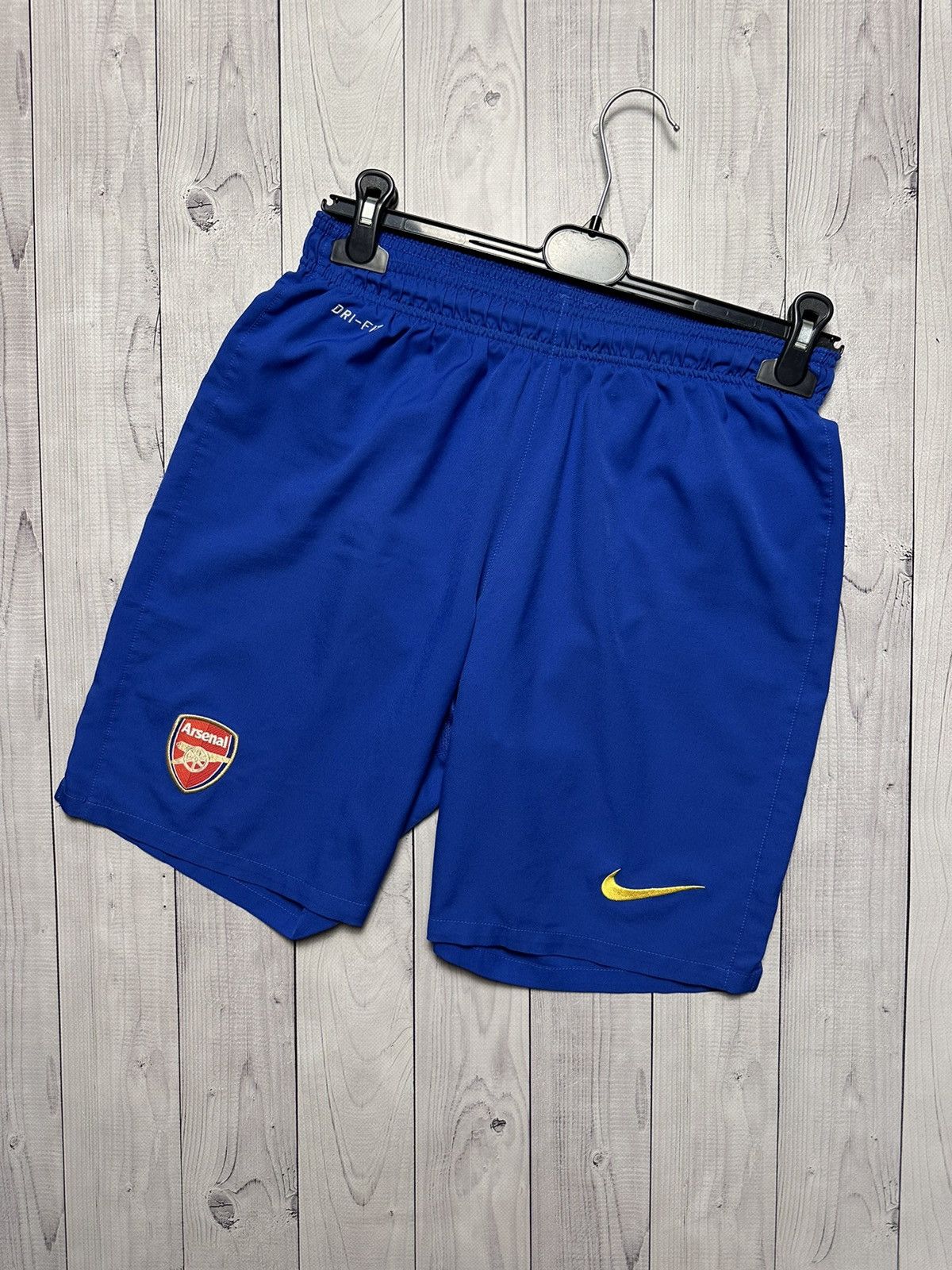 Vintage Vintage Nike Arsenal soccer shorts size M blue rare Size US 32 / EU 48 - 1 Thumbnail