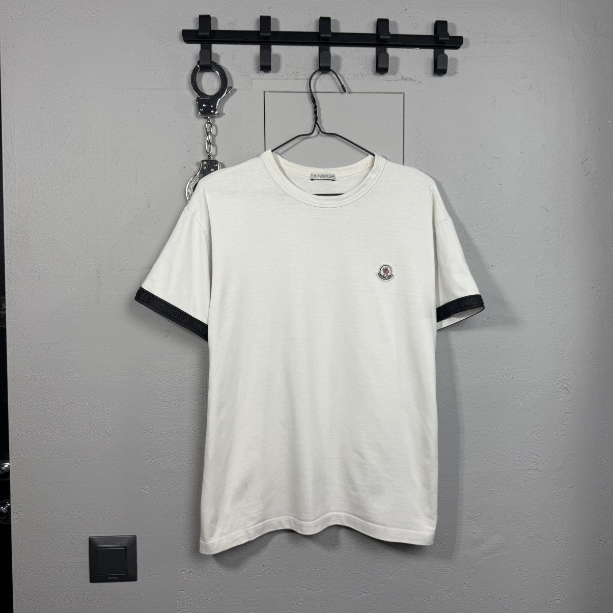 Moncler Vintage T-Shirt Moncler Logo-Patch Size US L / EU 52-54 / 3 - 1 Thumbnail
