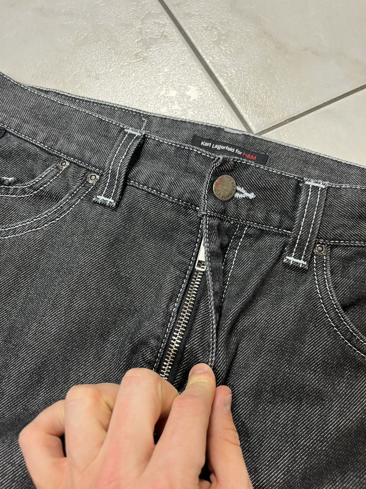 Designer × H&M × Karl Lagerfeld Karl Lagerfeld for H&M dark grey goth denim jeans pants Size US 32 / EU 48 - 12 Thumbnail