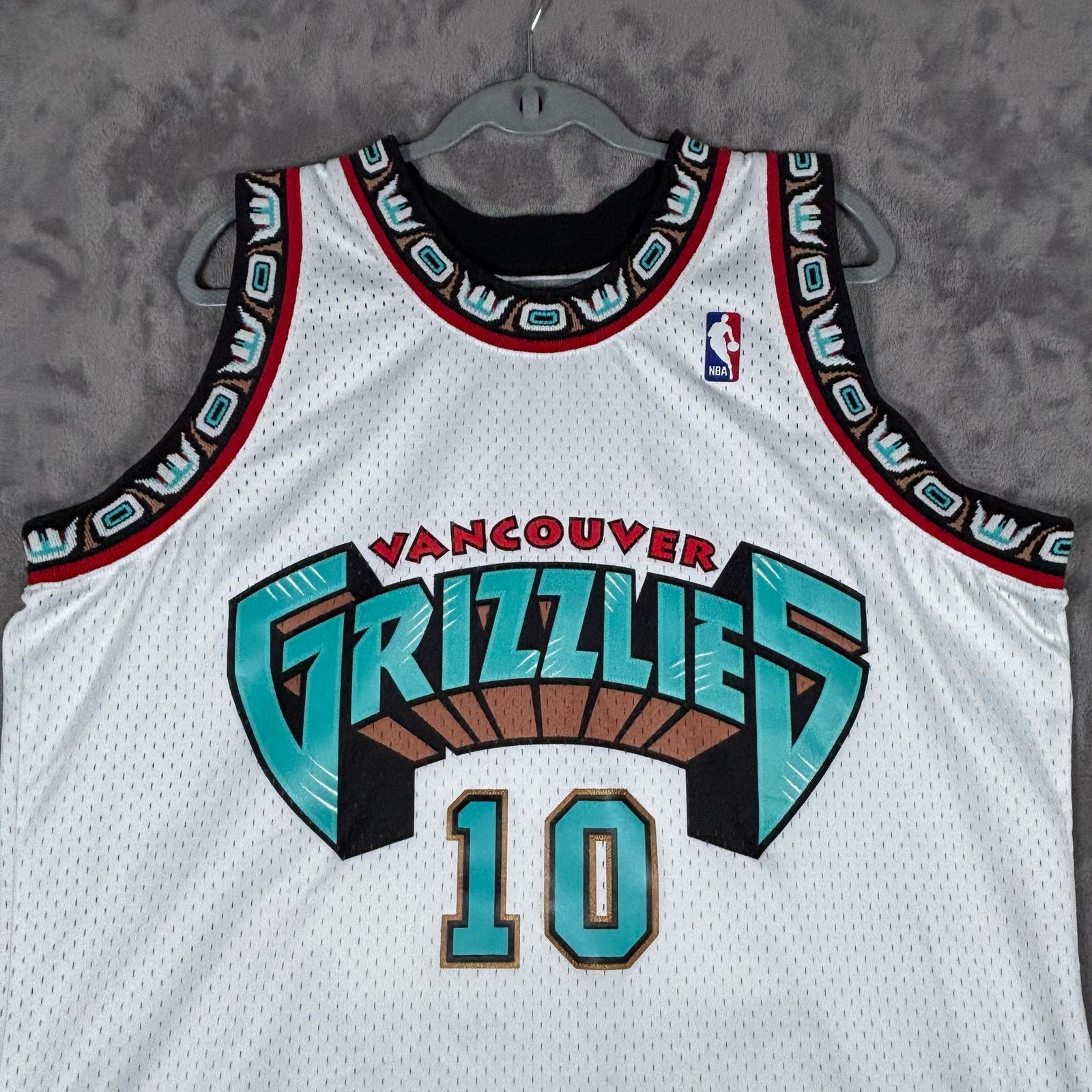 Mitchell & Ness Mitchell & Ness Vancouver Grizzlies Mike Bibby #10 Jersey XL Size US XL / EU 56 / 4 - 2 Thumbnail