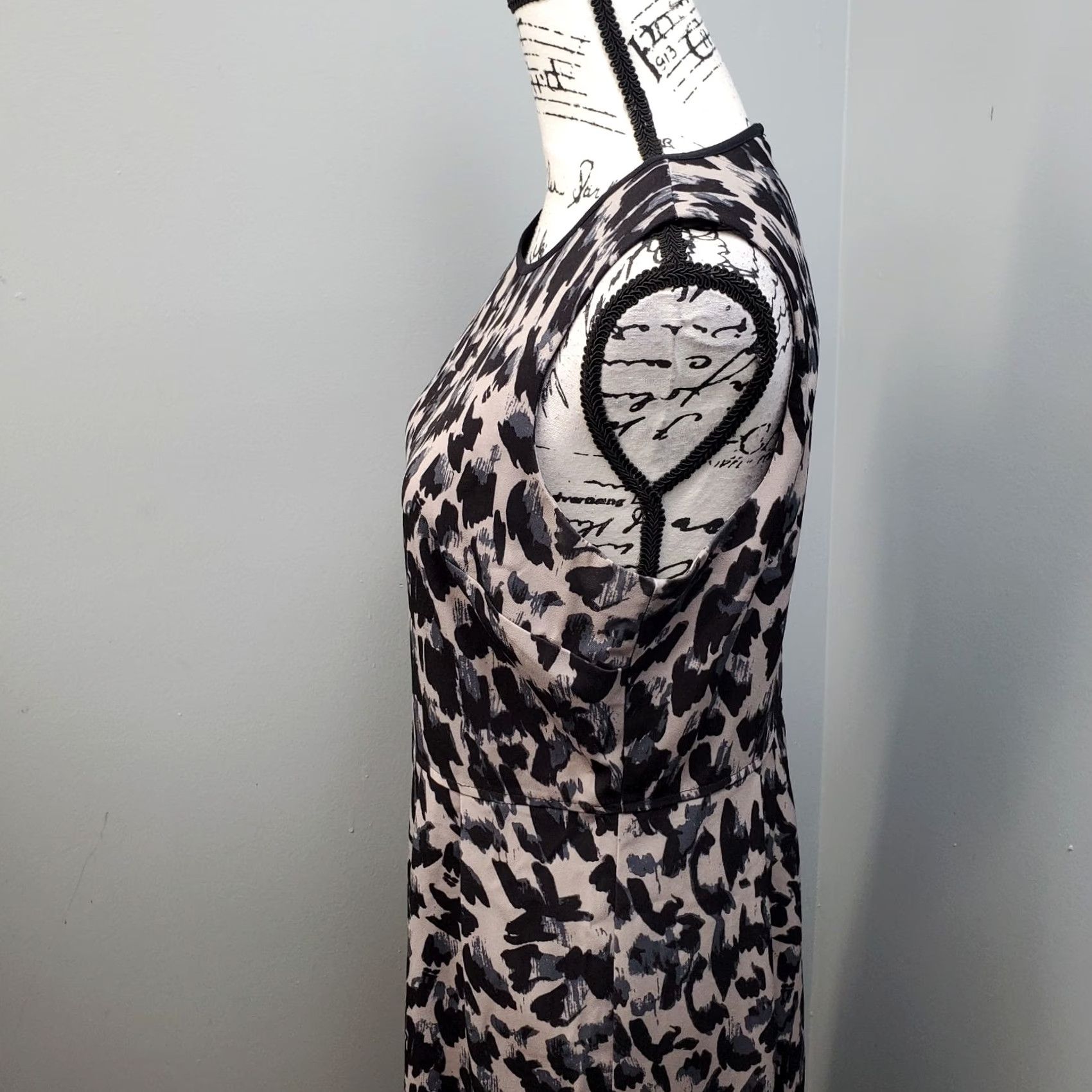 Loft LOFT Ann Taylor Women's Sheath Dress 8 Multi Animal Print Pleated Waist Back Zip Midi Sleeveless Shirt? Size M / US 6-8 / IT 42-44 - 5 Thumbnail