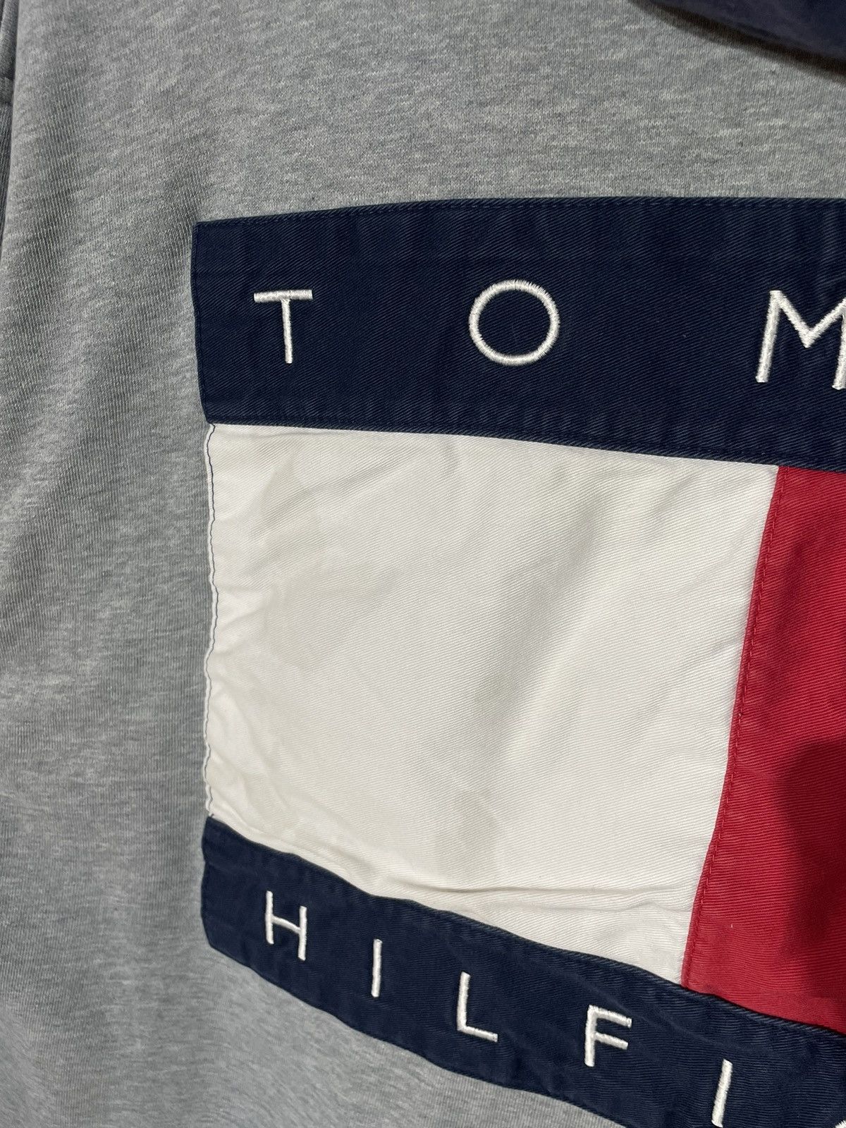 Tommy Hilfiger × Vintage Hoodie Tommy Hilfiger Big Logo 90’s Vintage Size US L / EU 52-54 / 3 - 4 Thumbnail