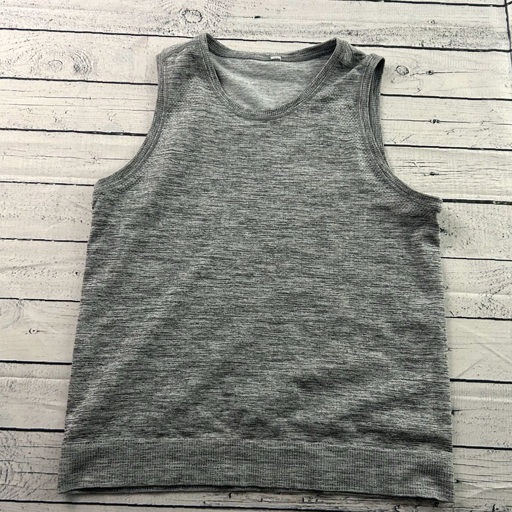 Athleta Athleta Momentum Tank Women's XL Gray Athletic Sleeveless Racerback Top Size XL / US 12-14 / IT 48-50 - 2 Thumbnail