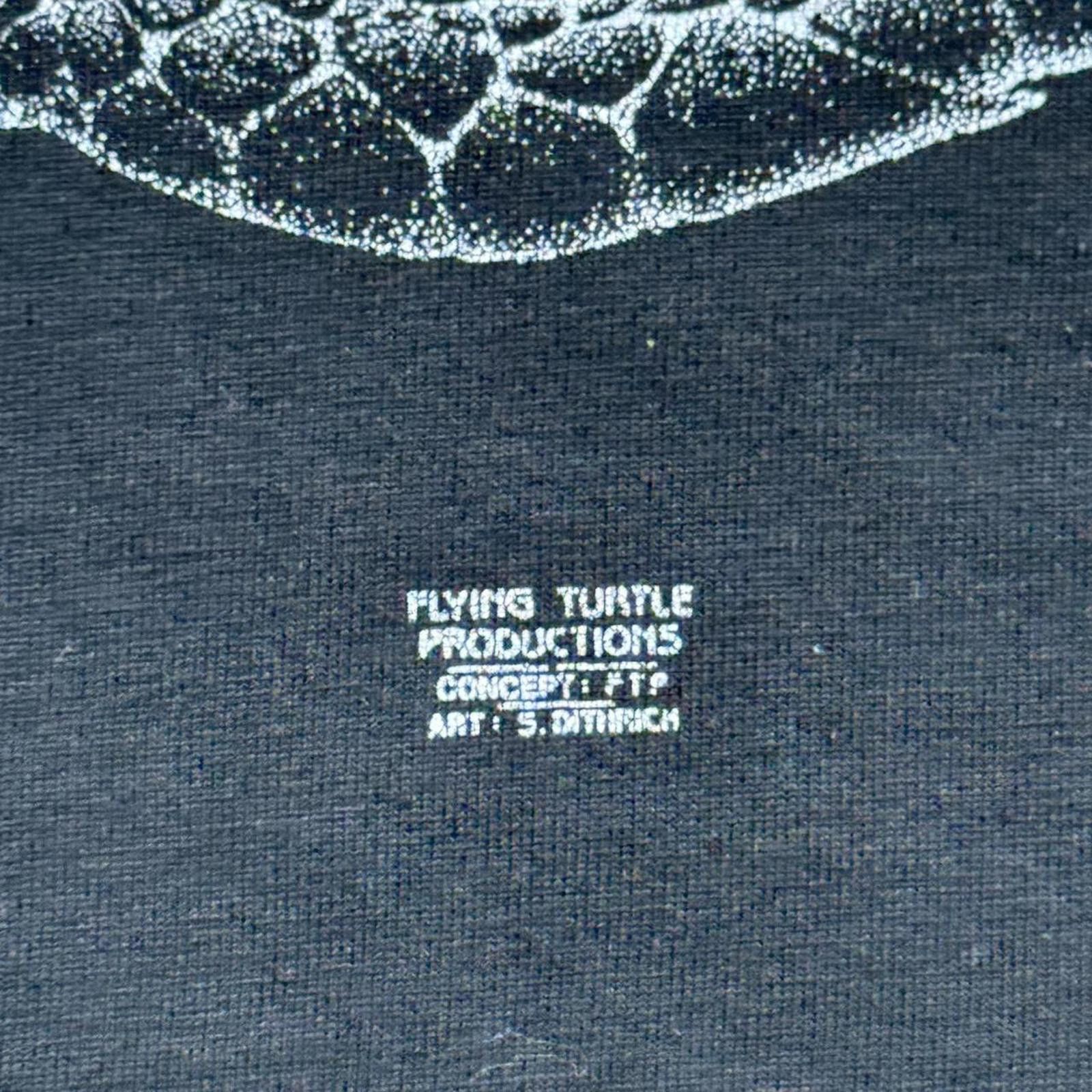 Other Flying Turtle Productions “Art: Dithrich” Y2K Faded T-Shirt Size US XXL / EU 58 / 5 - 4 Thumbnail