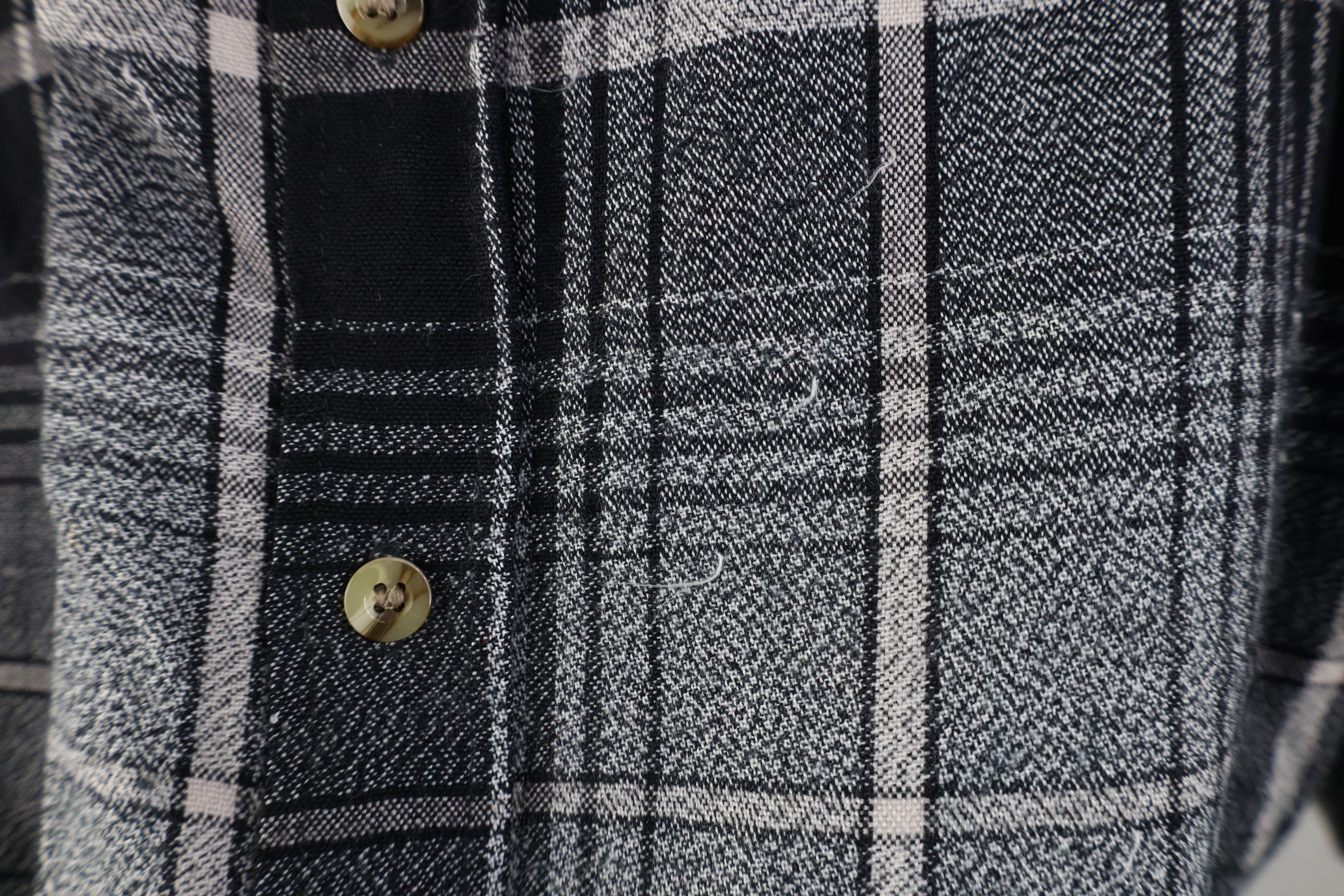 Vintage Vintage 90s Streetwear Knit Collared Button Shirt Plaid Size US M / EU 48-50 / 2 - 5 Thumbnail