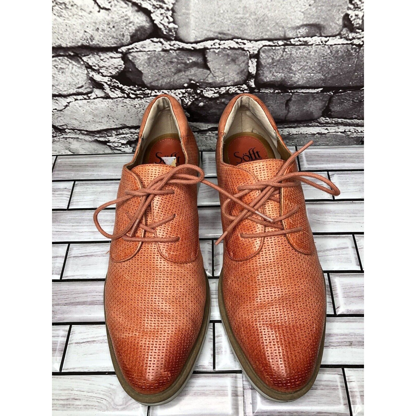 Other Sofft Coral Leather Perforated Oxfords Lace Up Casual Shoes Size US 10 / IT 40 - 11 Thumbnail