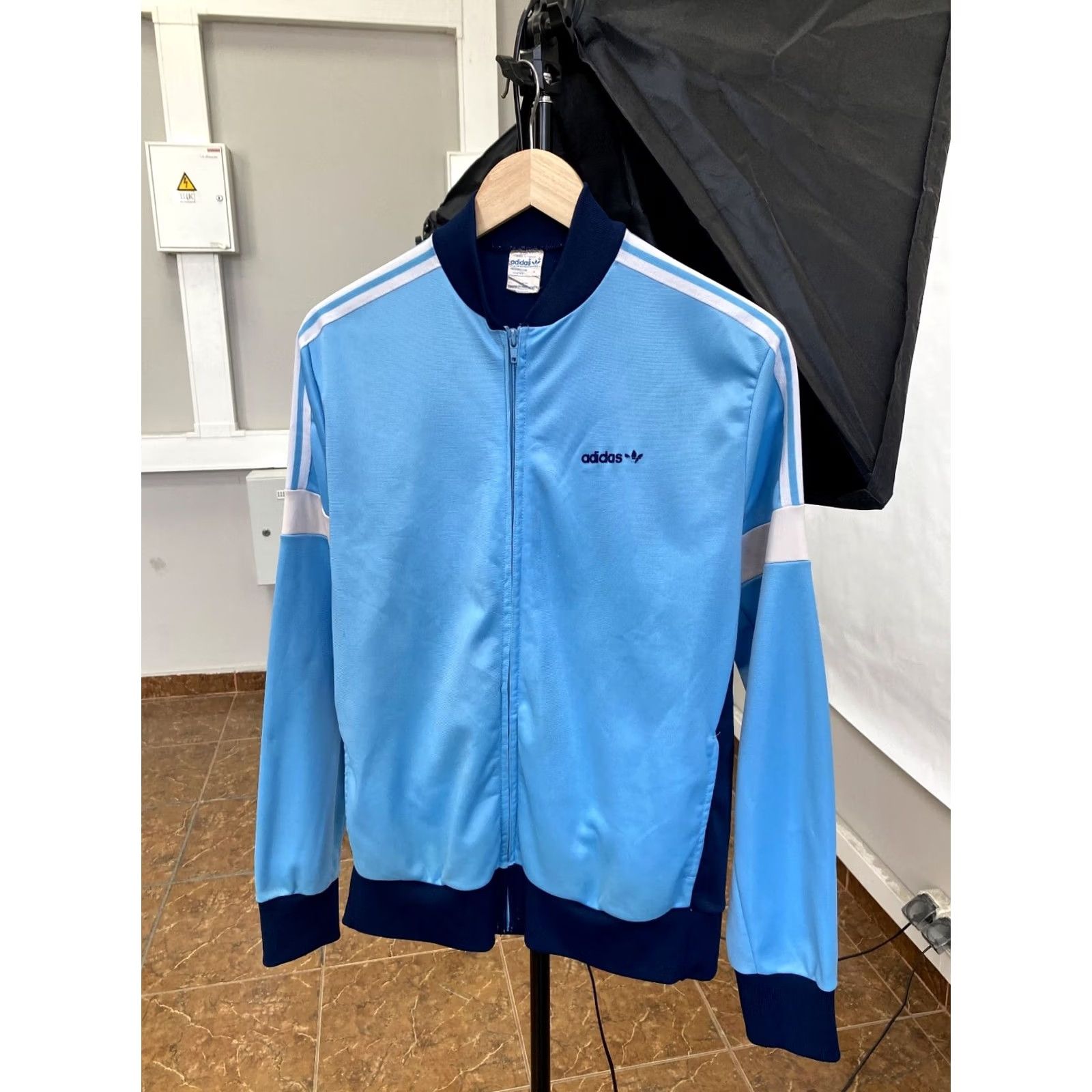 Adidas VINTAGE Adidas Retro Zip Hoodie 80s Olympic Style Rare Y2K Hoodie Mens L Blue Size US L / EU 52-54 / 3 - 2 Thumbnail